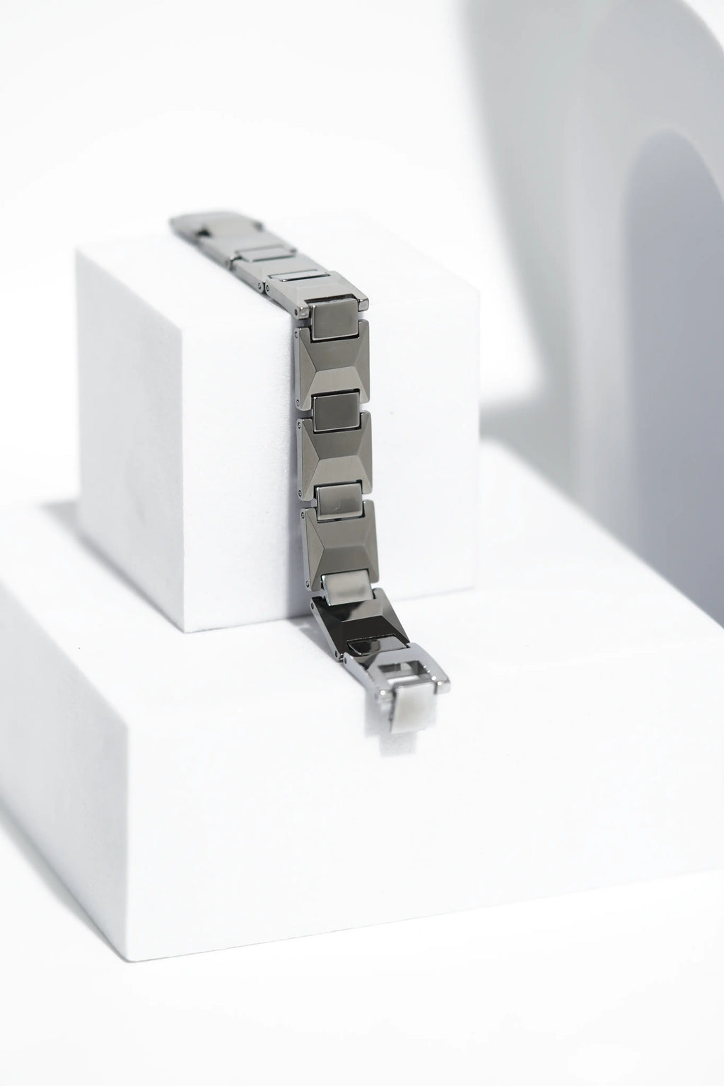 CoreSlip - Ceramic bracelet for men. worldjewel.in men's bracelets