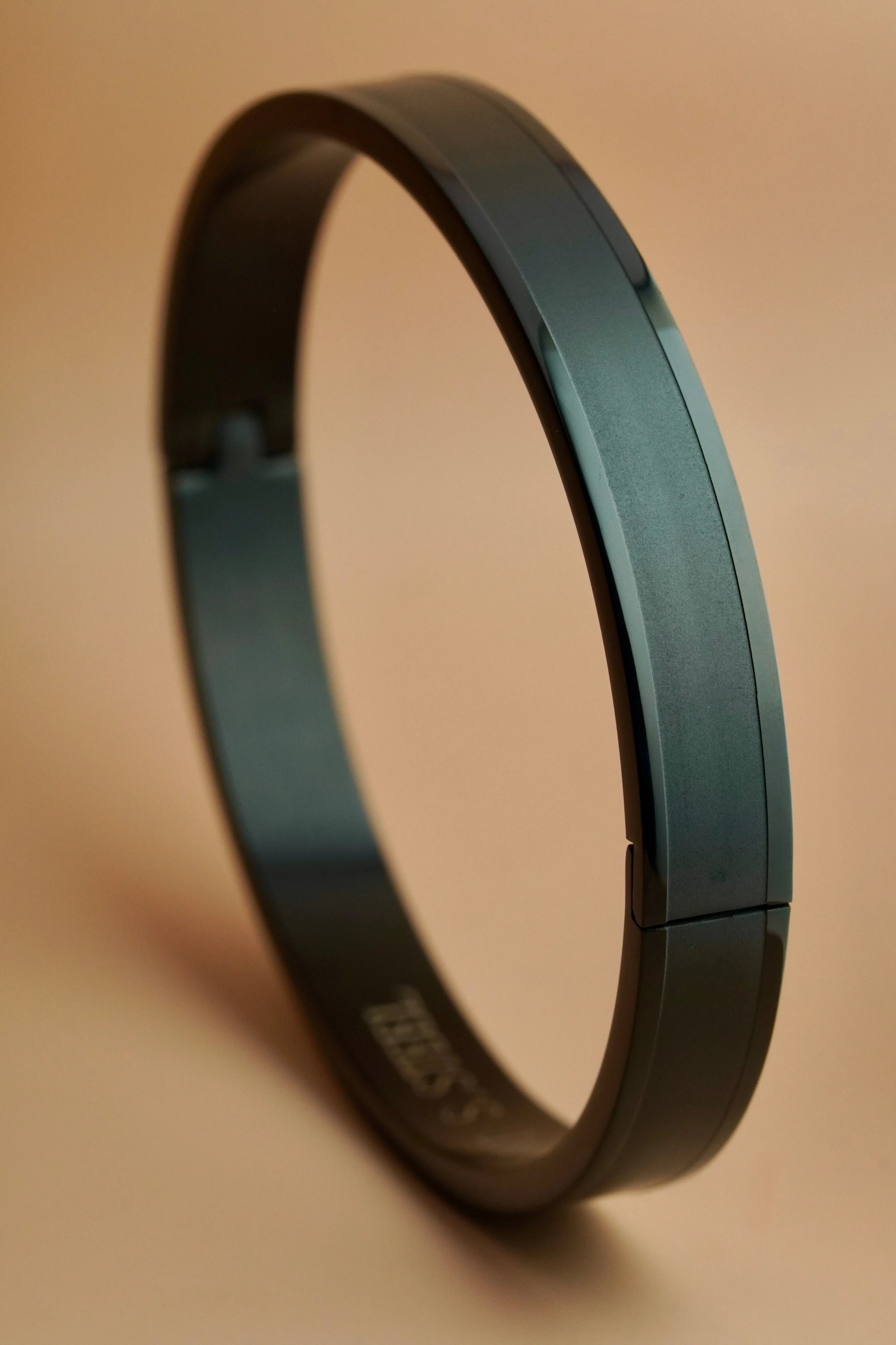 MATTE MENS KADA -Black- men's bracelets- worldjewel.in