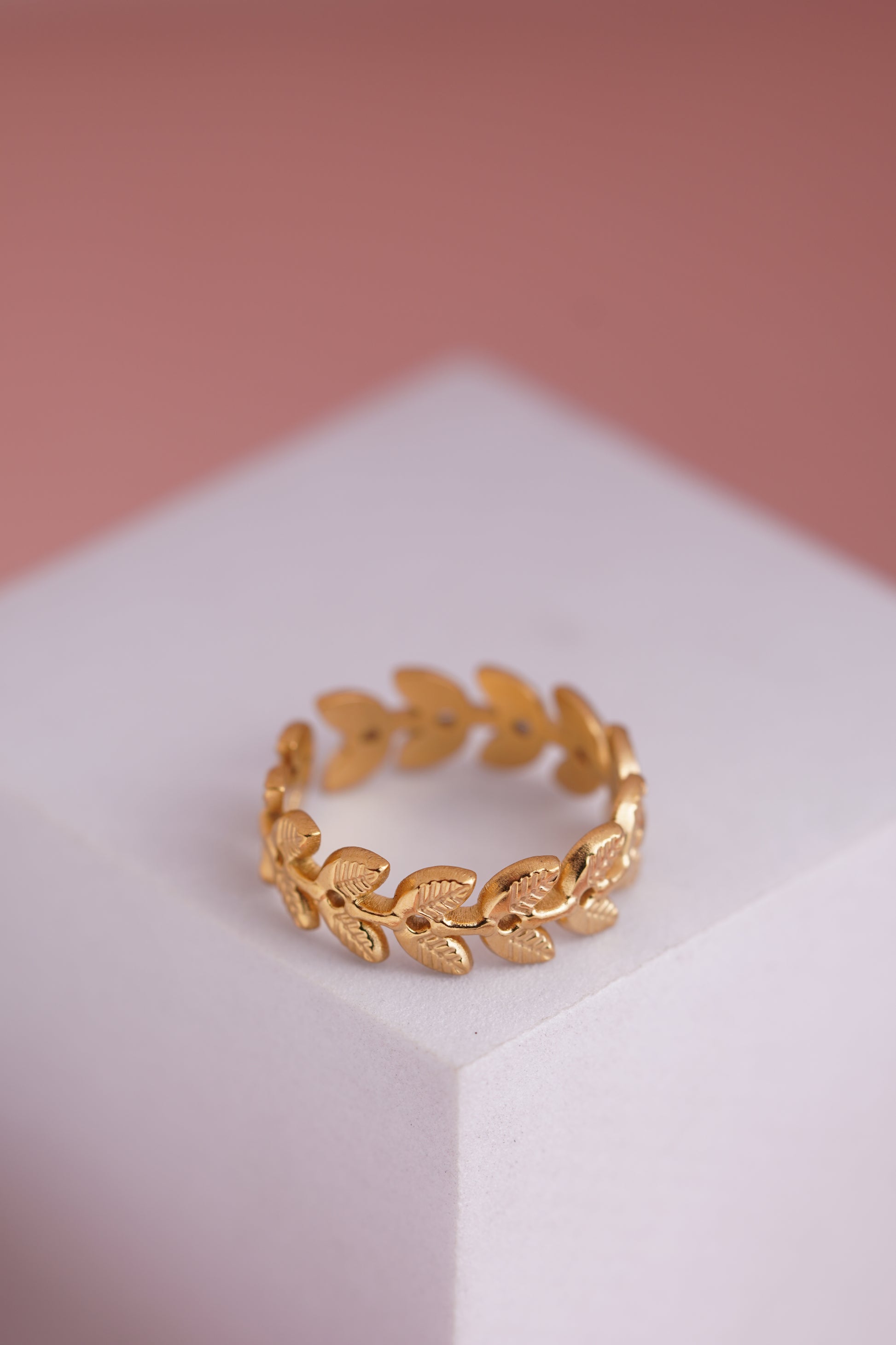 Leaf Shaped Adjustable rings (520)