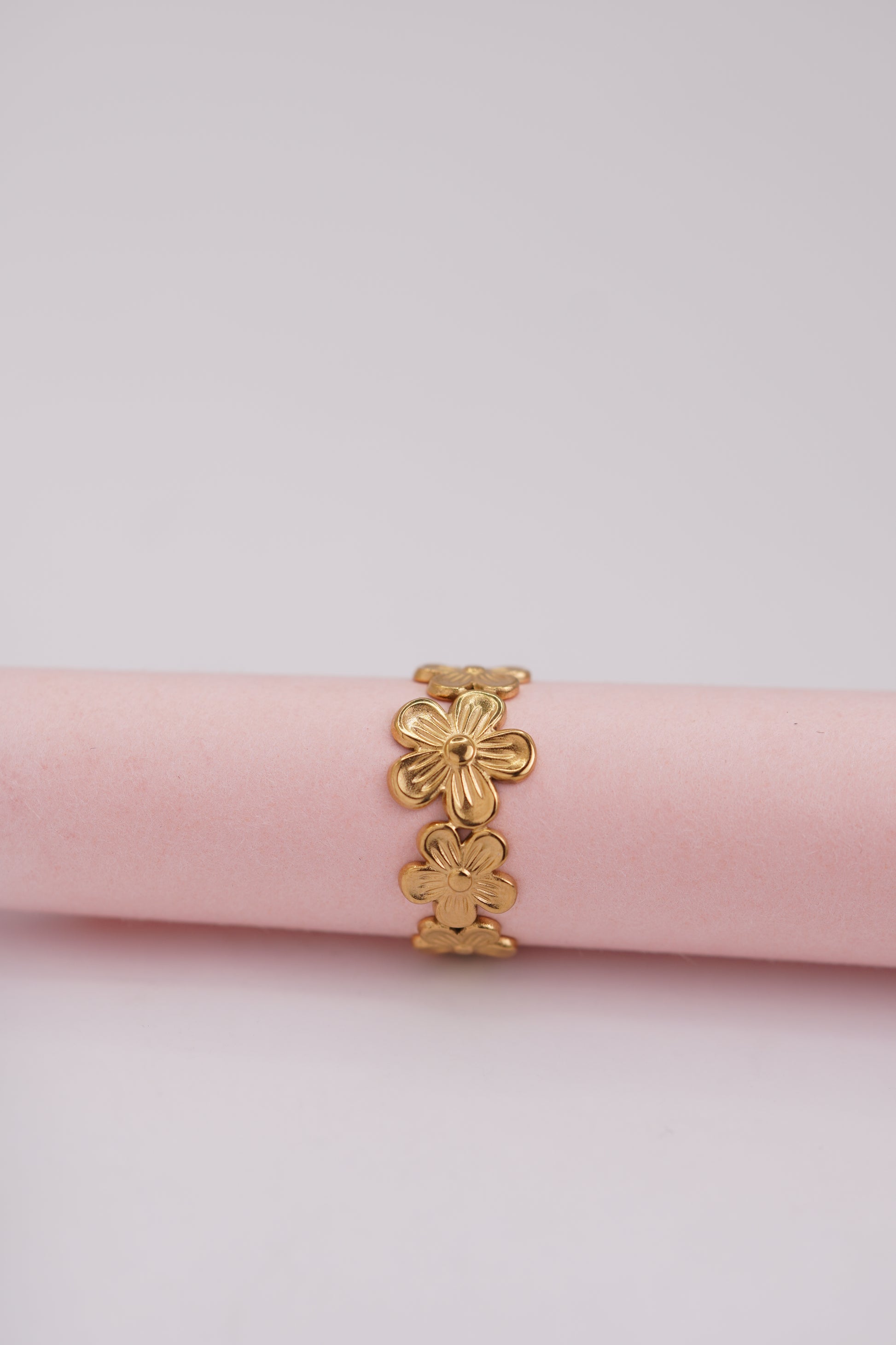 Floral Adjustable ring (420)