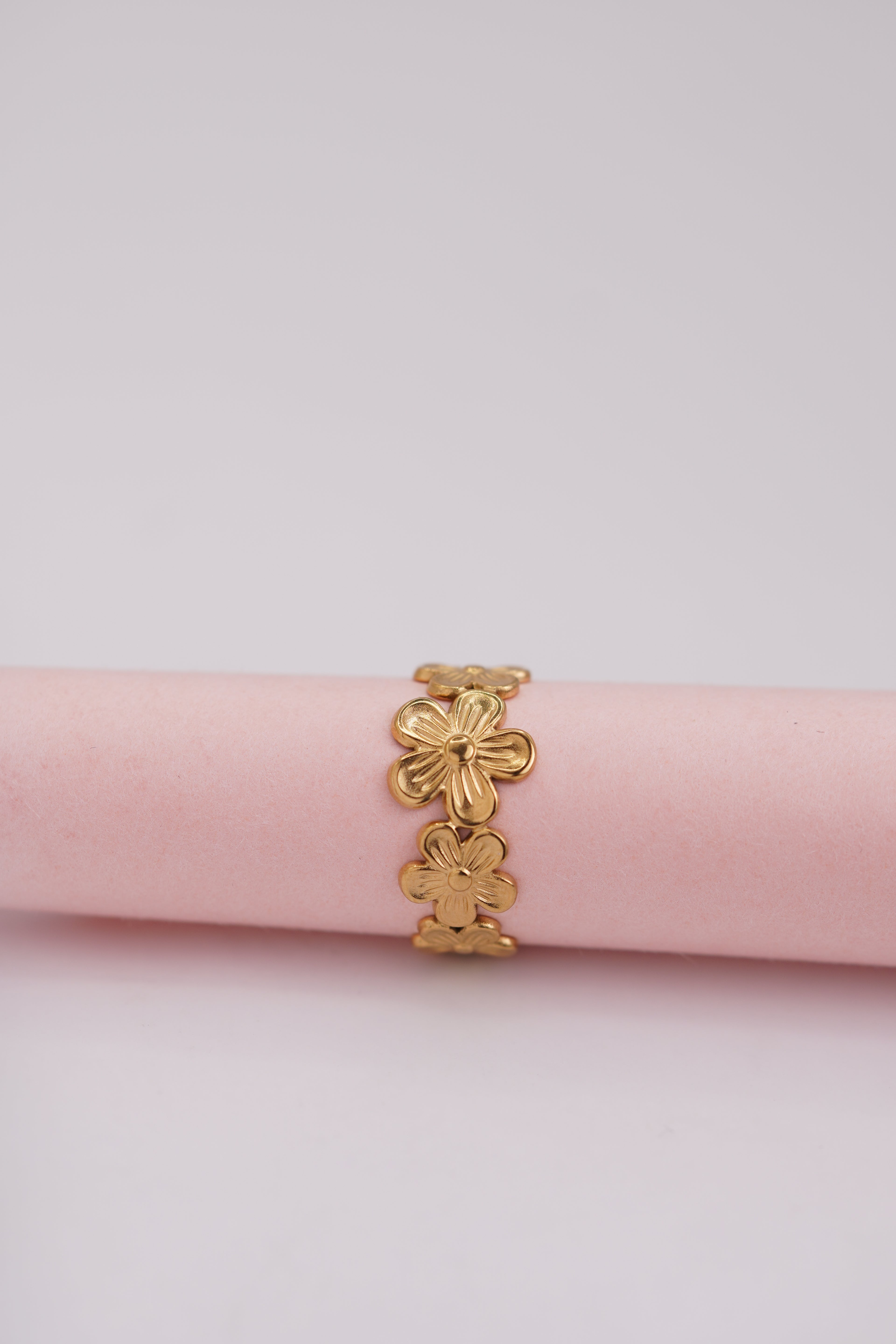 Floral Adjustable ring (420)