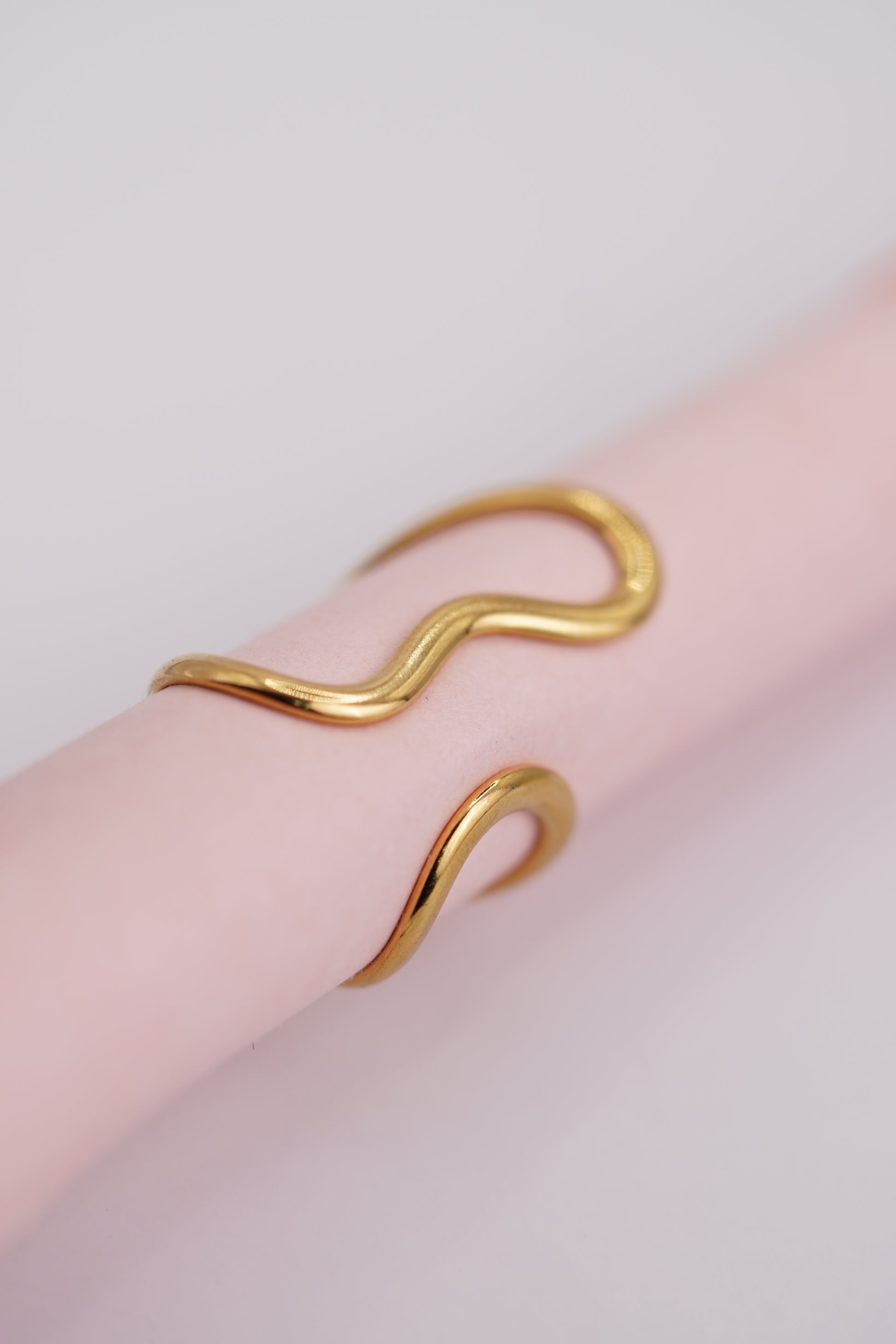 Golden Cross Adjustable ring (411-C)