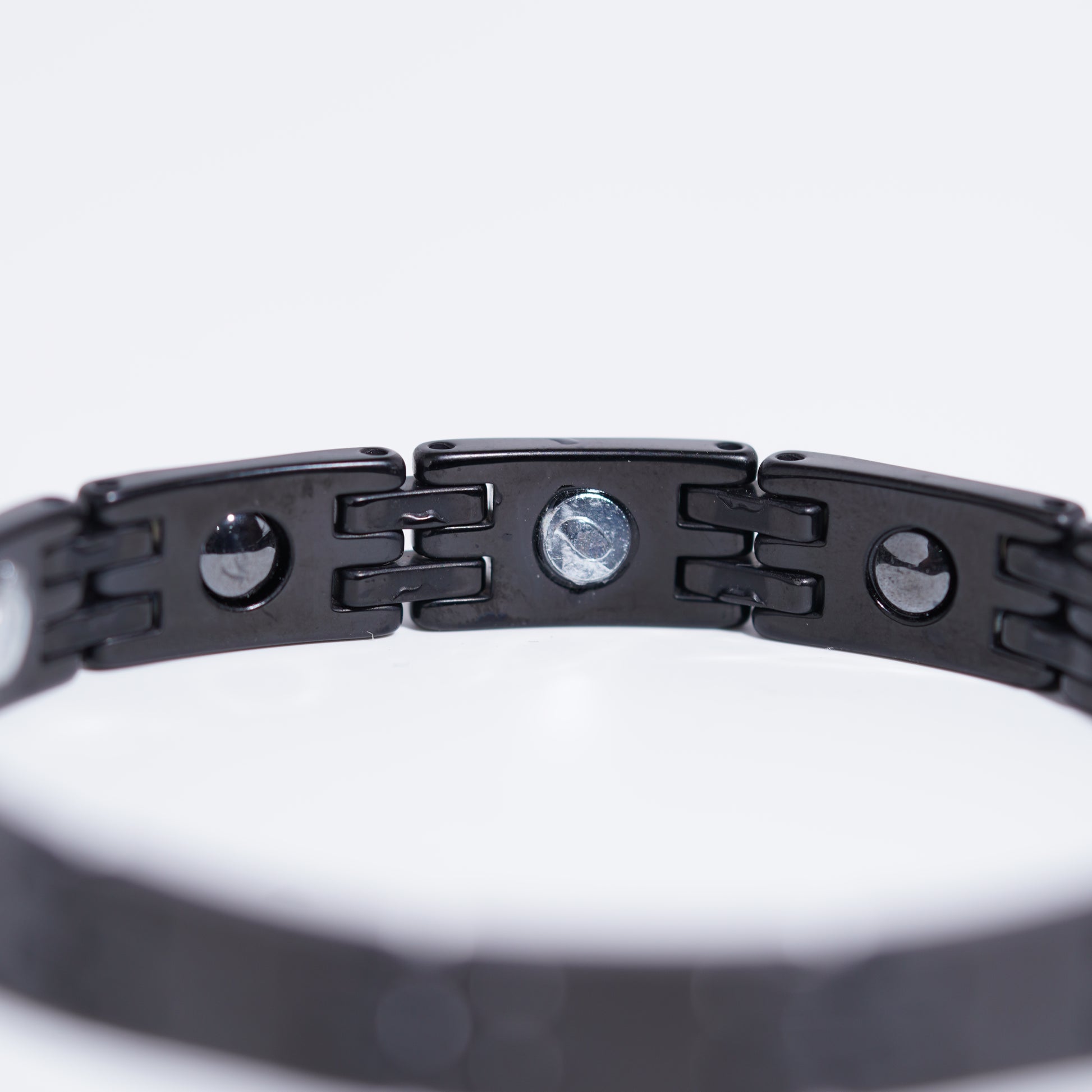 The Carbon Stealth Link Bracelets (17)