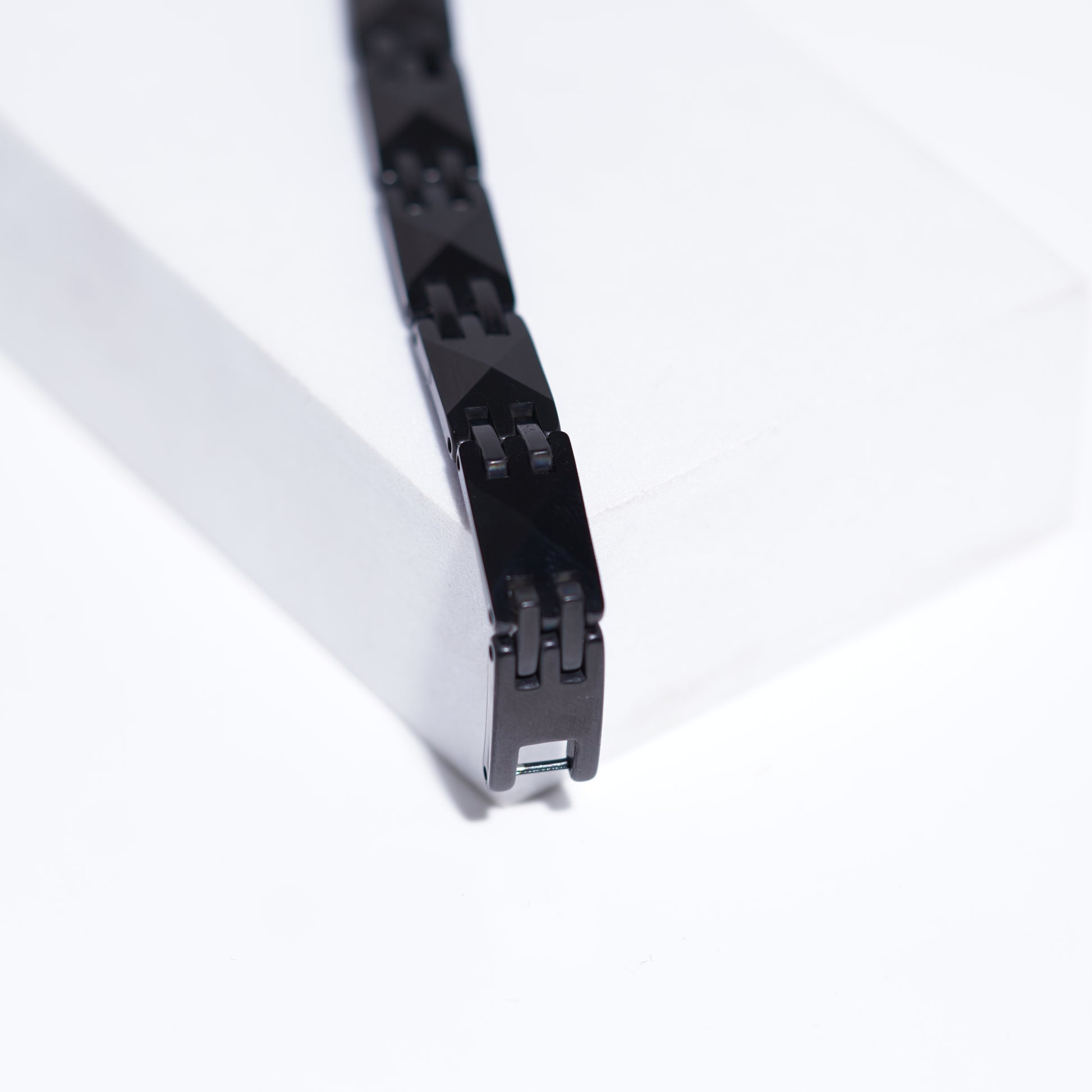 The Carbon Stealth Link Bracelets (17)