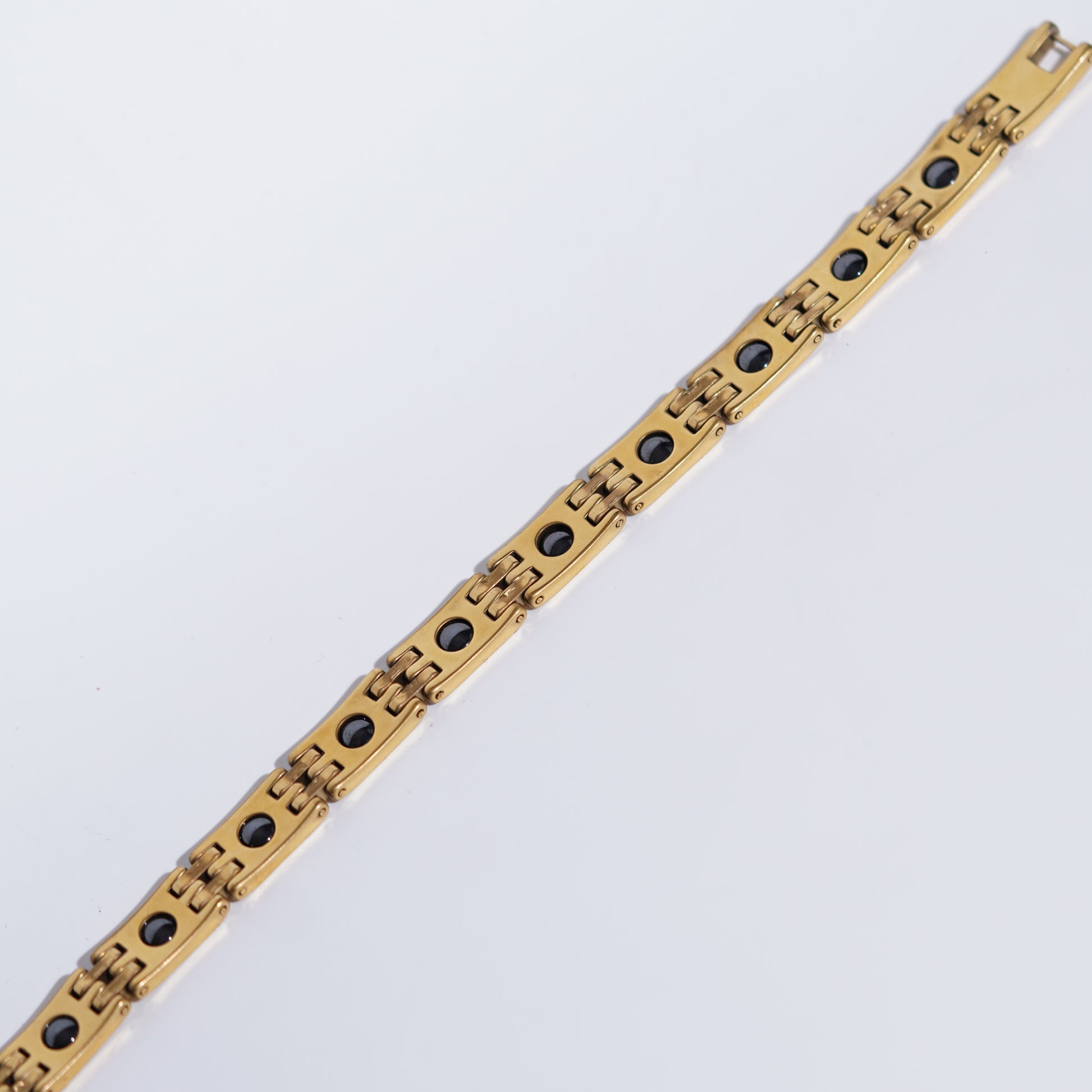 The Solis Magnetic Link Bracelet