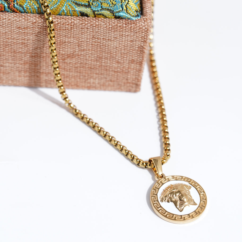 The Medallion Pendant Chain