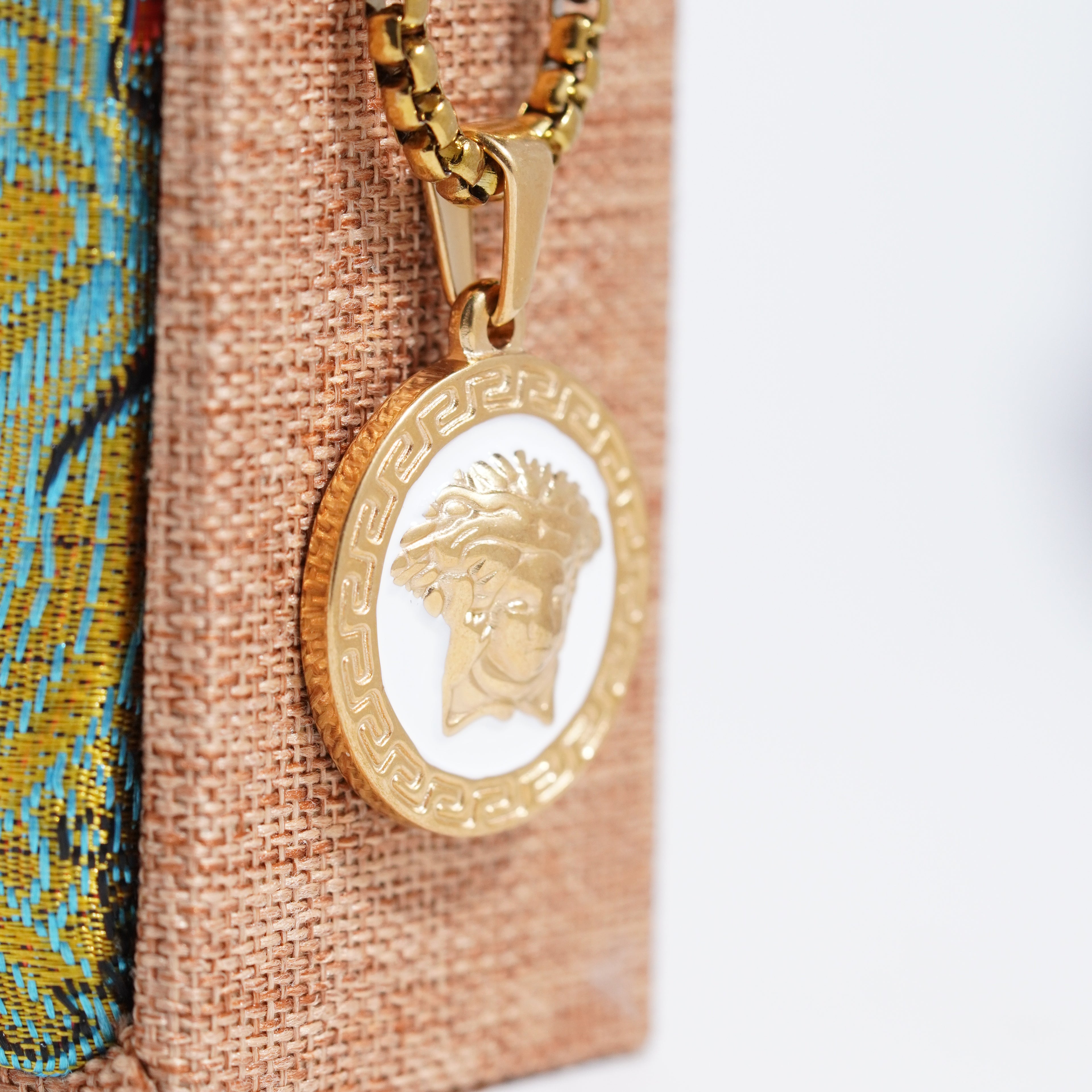 The Medallion Pendant Chain