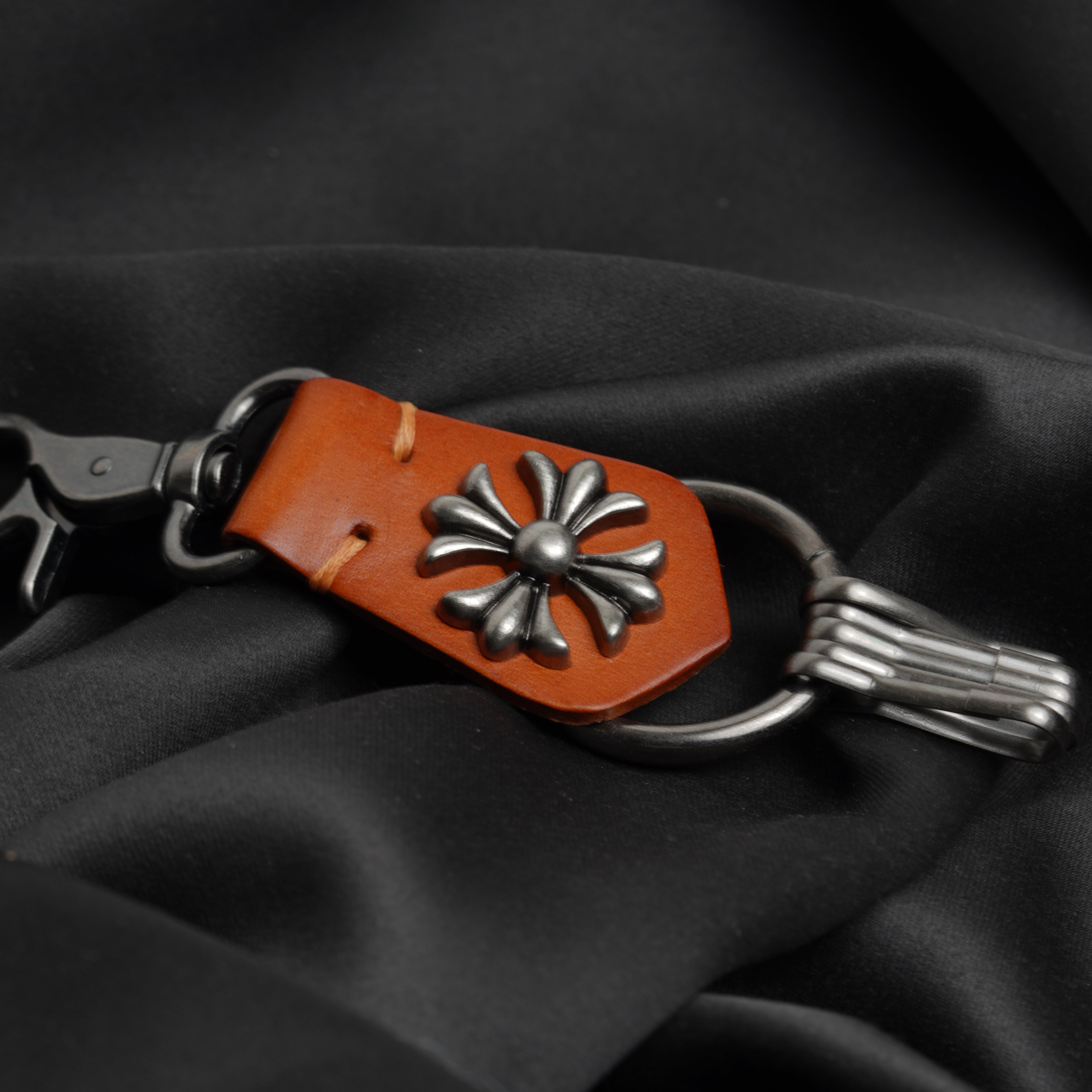 Crucifix Noir Leather Keychain ( Vintage Brown )