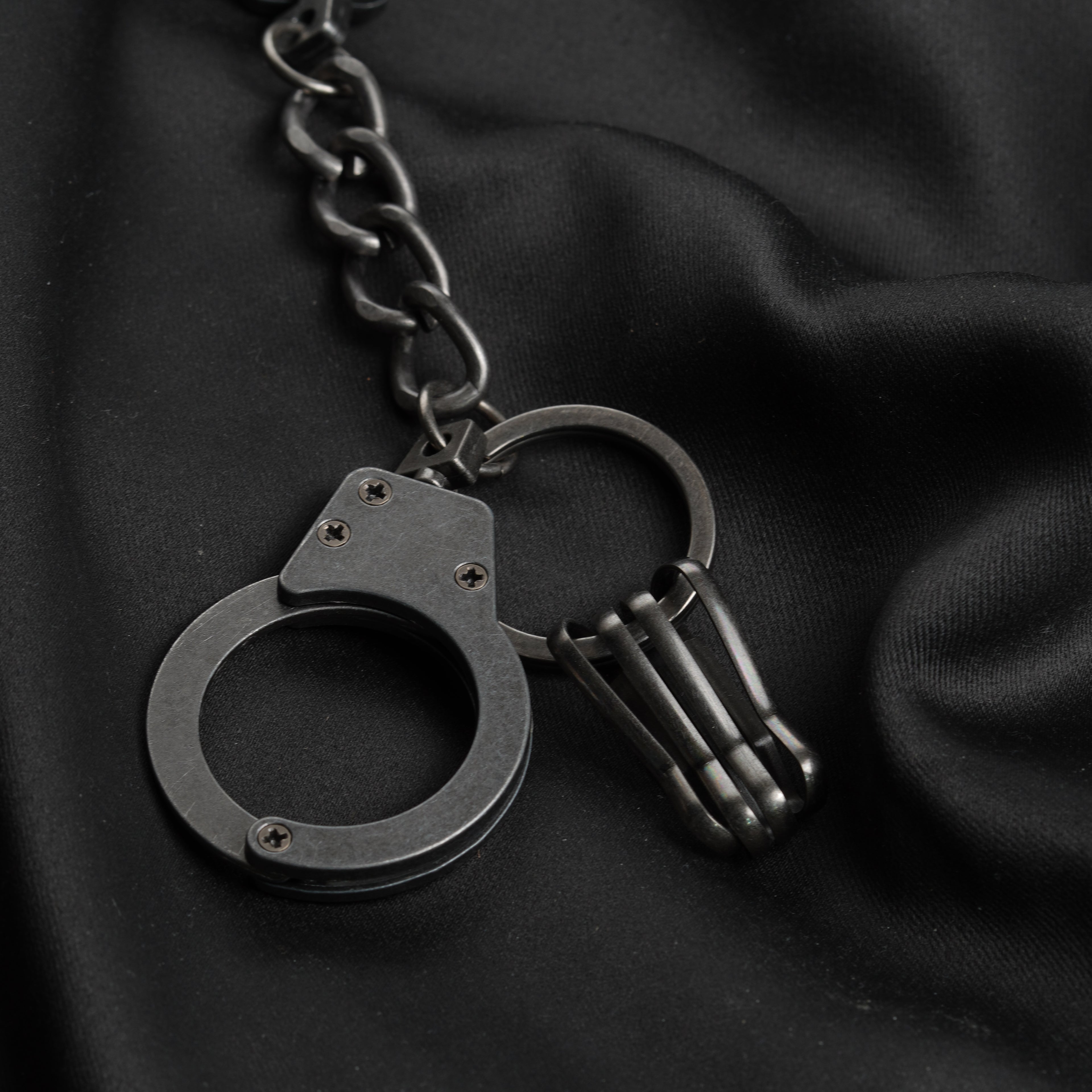 Gridlock Double Cuff Keychain