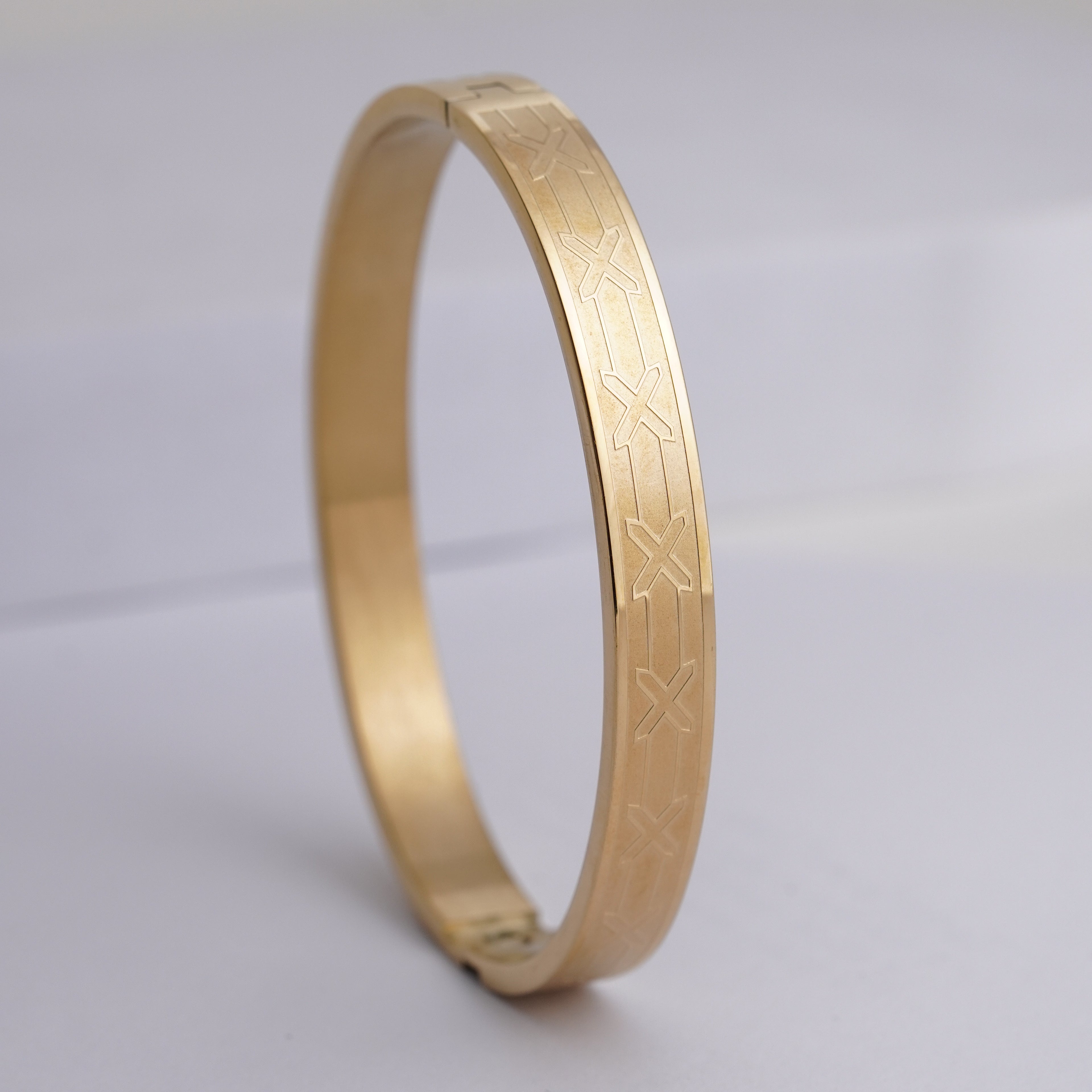 Signature 'X' Engraved Stainless Steel Kada