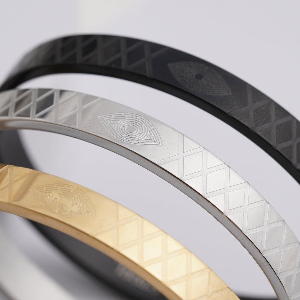 The Ward "Evil Eye" Stainless Steel Kada