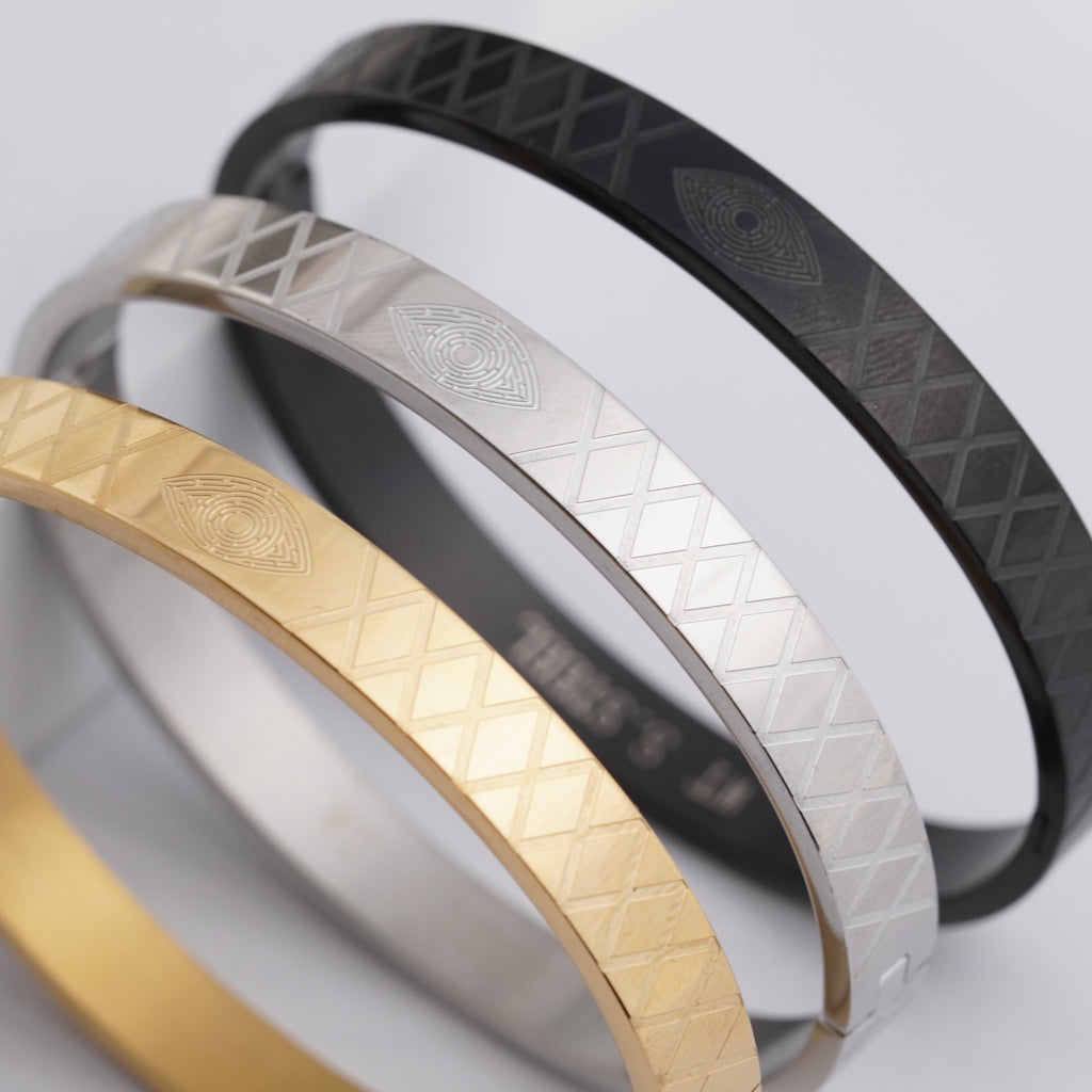 The Ward "Evil Eye" Stainless Steel Kada