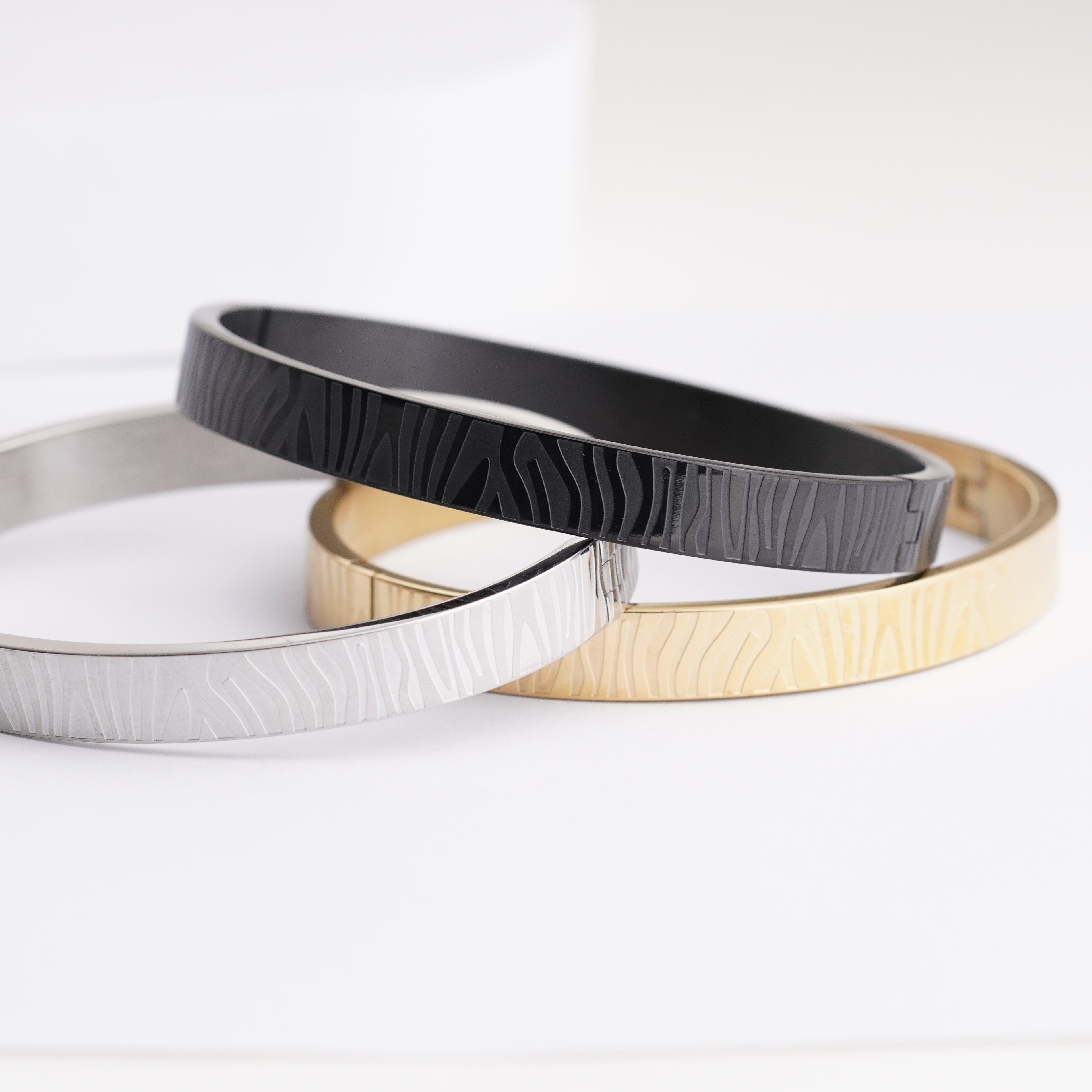 Aura Bark-Textured Stainless Steel Kada