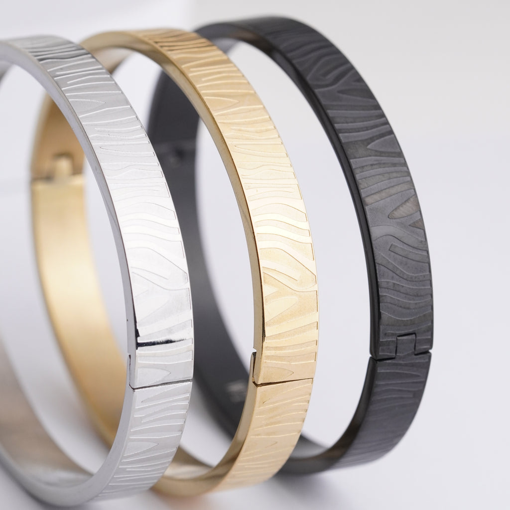 Aura Bark-Textured Stainless Steel Kada