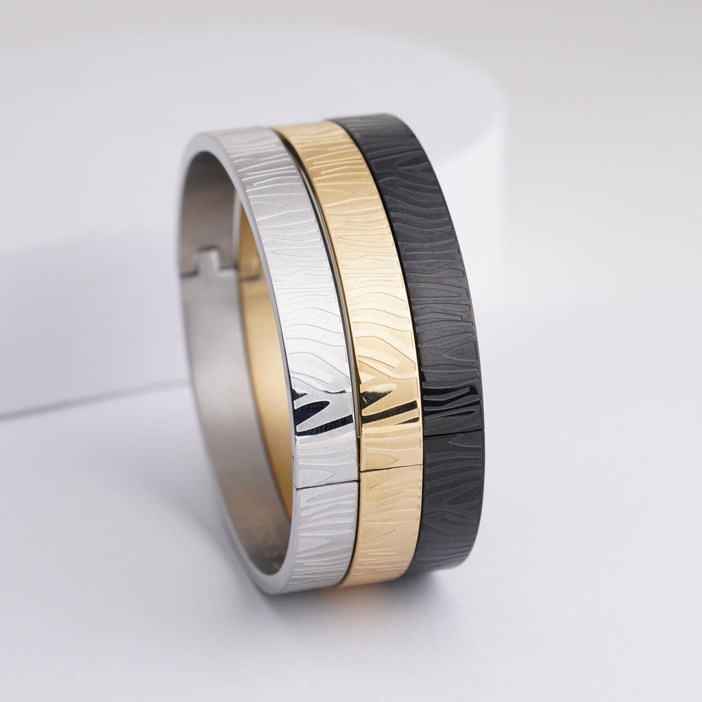 Aura Bark-Textured Stainless Steel Kada