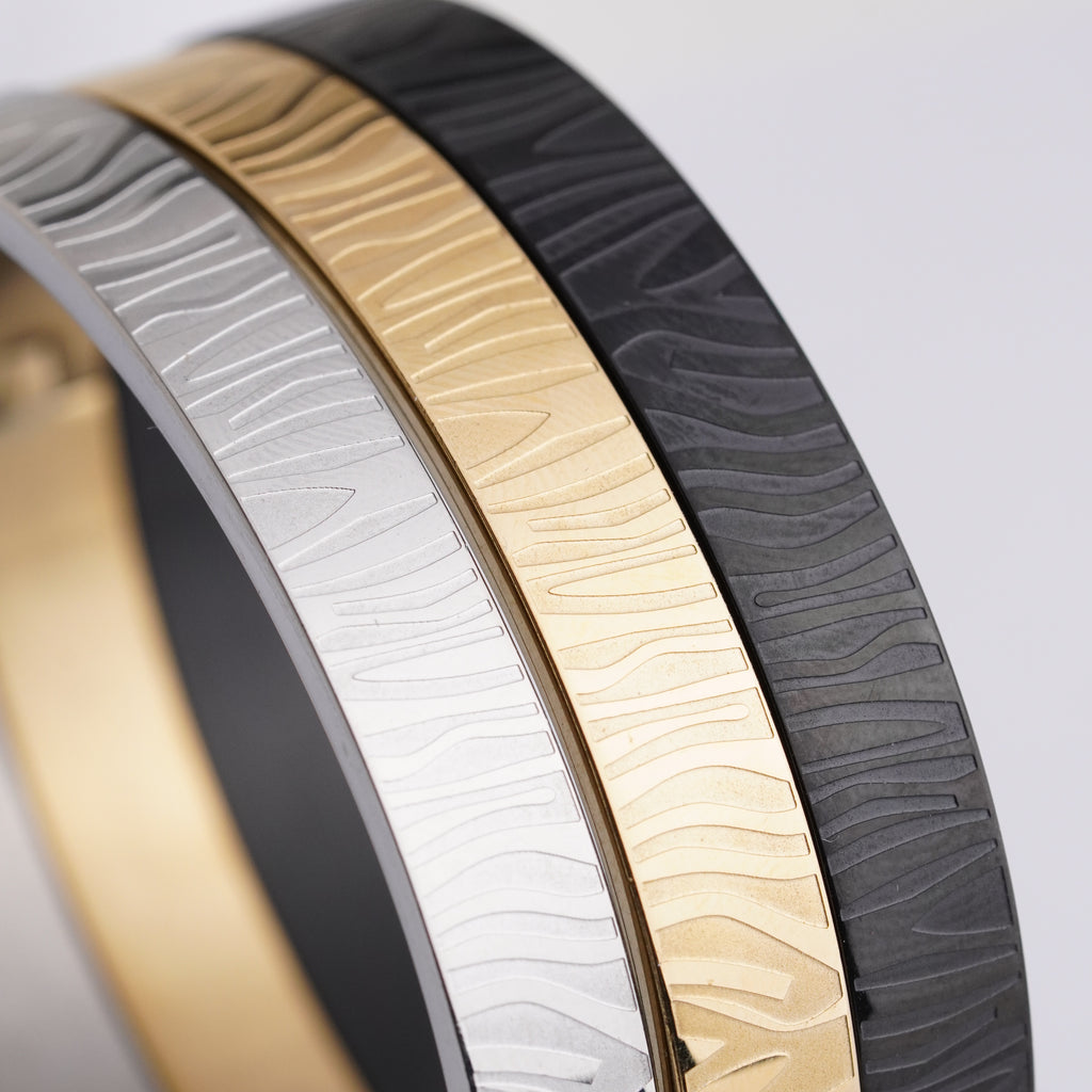 Aura Bark-Textured Stainless Steel Kada