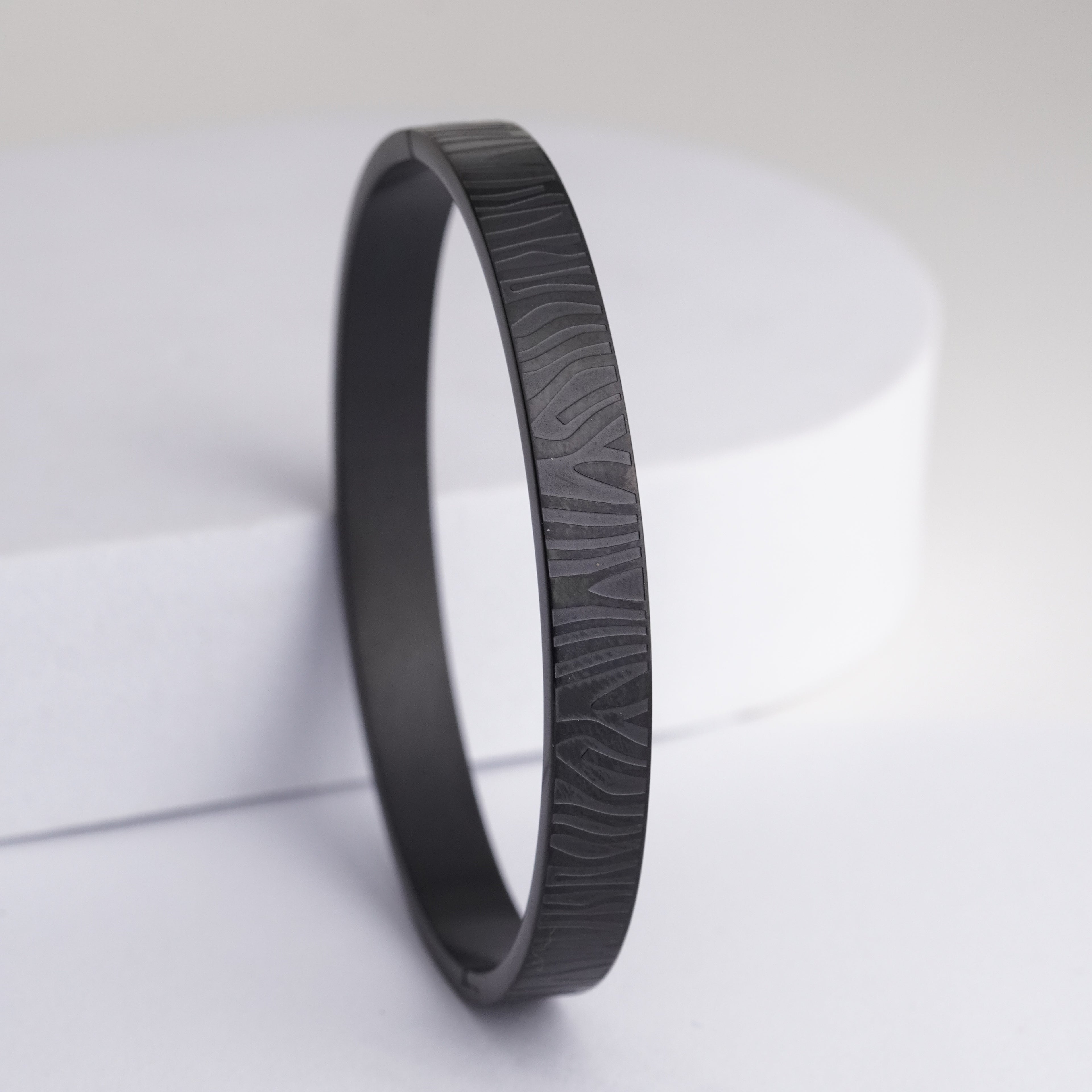 Aura Bark-Textured Stainless Steel Kada