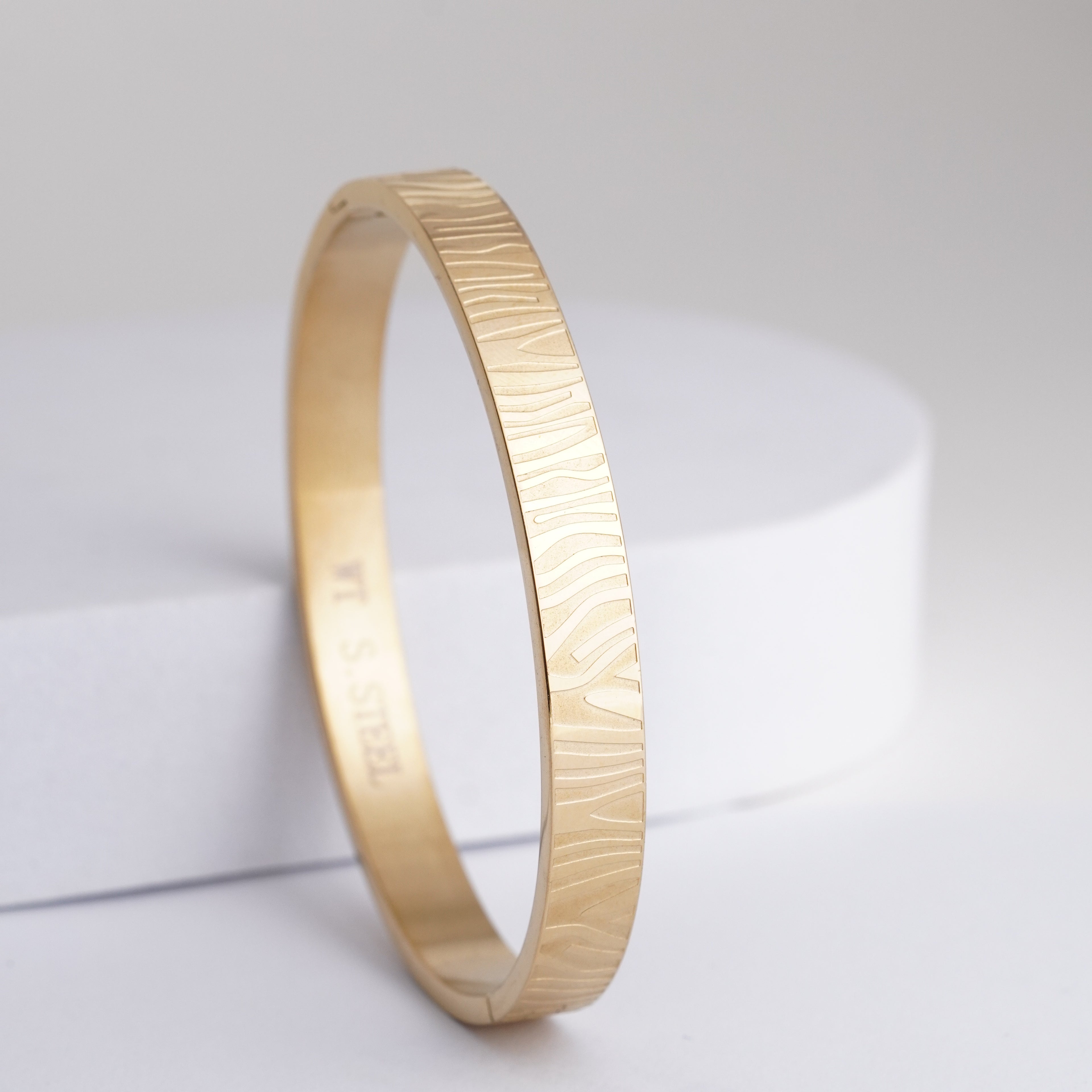 Aura Bark-Textured Stainless Steel Kada