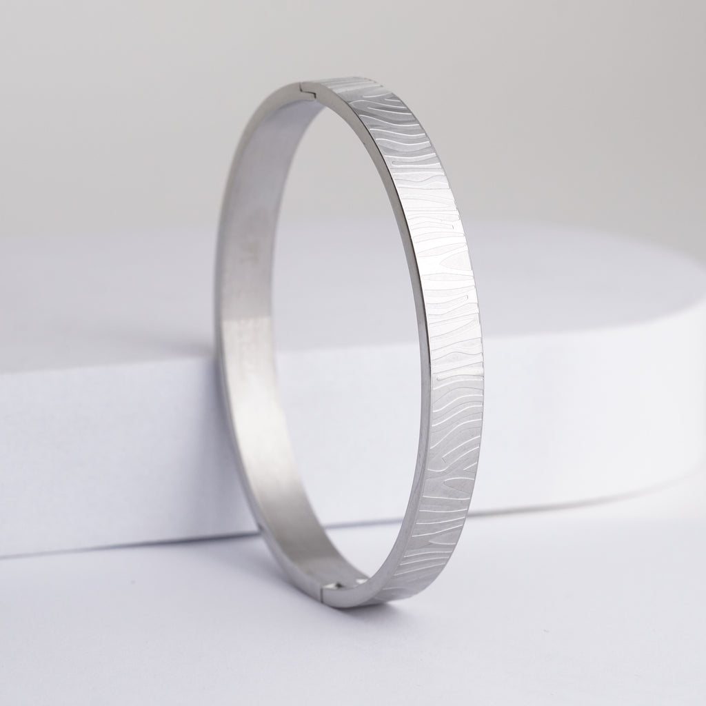 Aura Bark-Textured Stainless Steel Kada