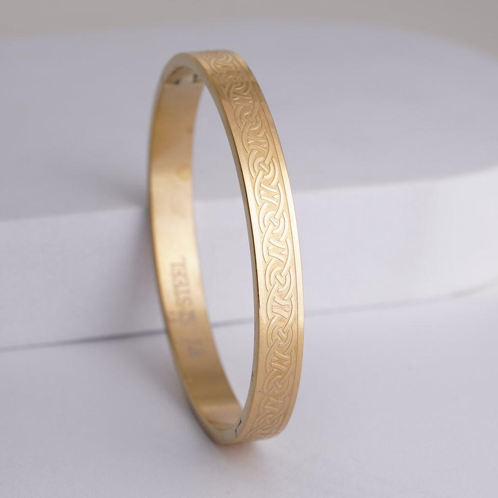 Celtic Eternity Knot Engraved Kada