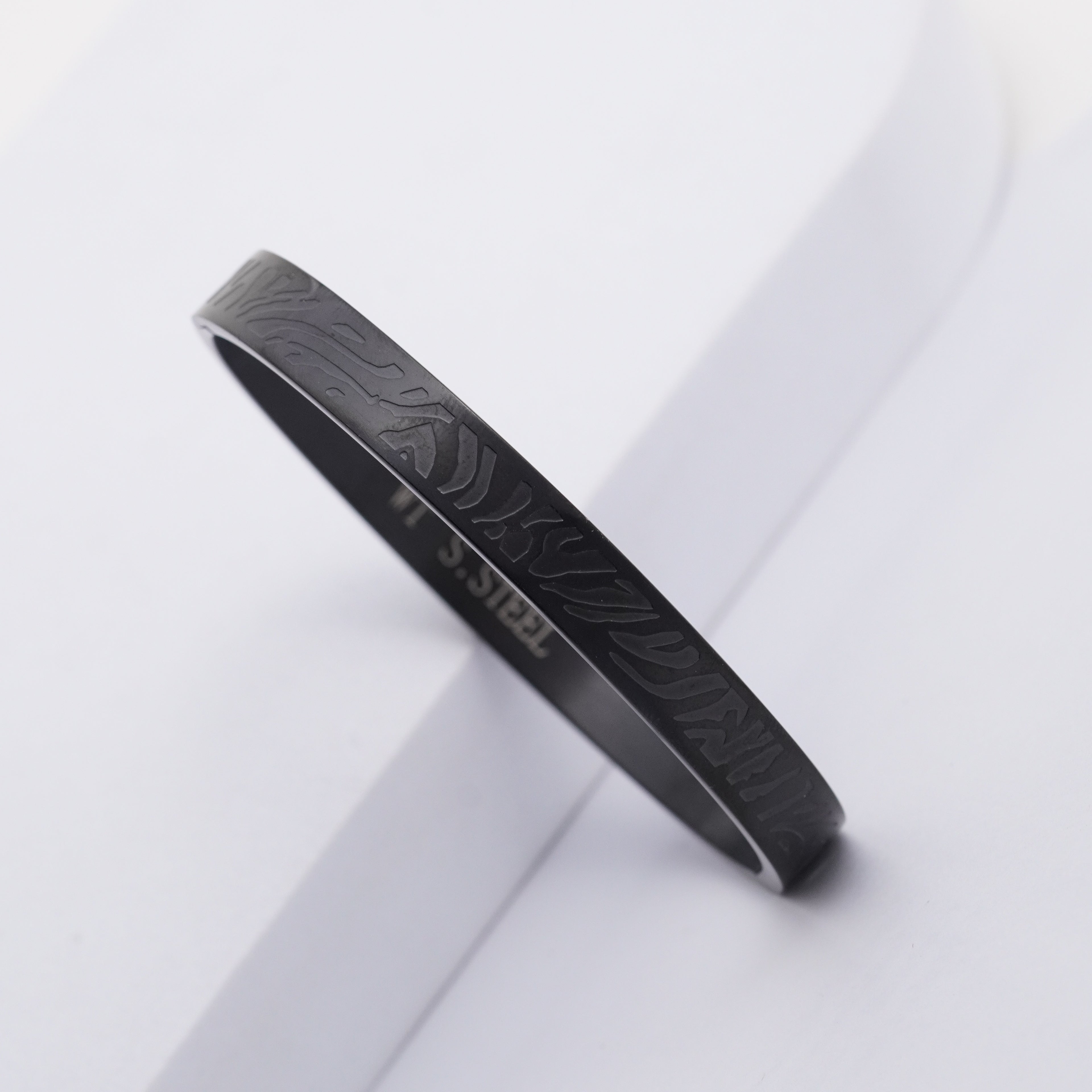 Aero Engraved Kada