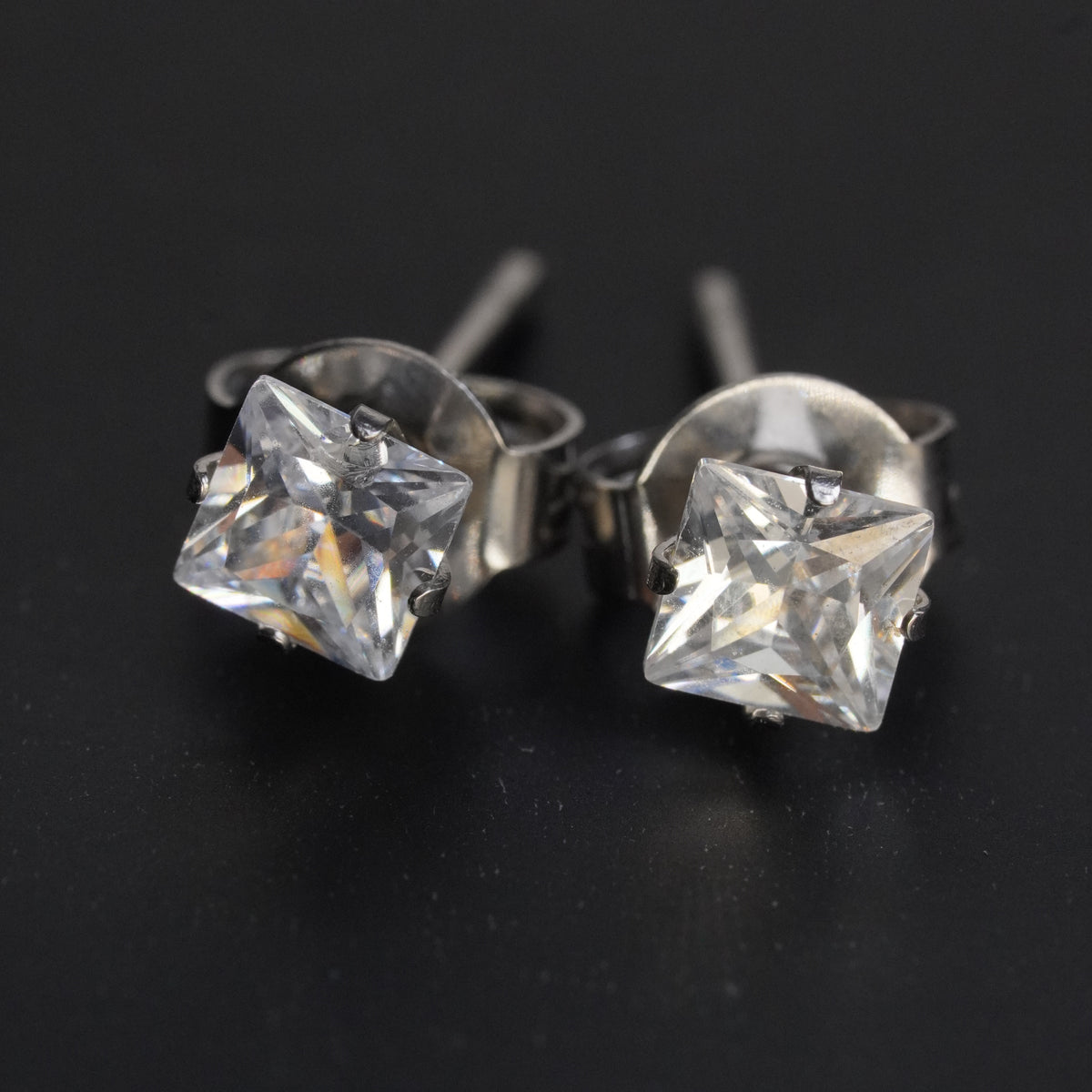 Dual Silhouette Zircon Set 2 Pair (4mm)