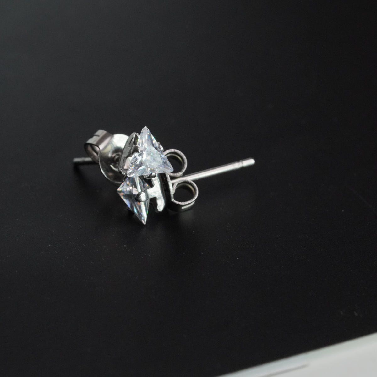Dual Geo Stud Set (3mm Square & 5mm Triangle)