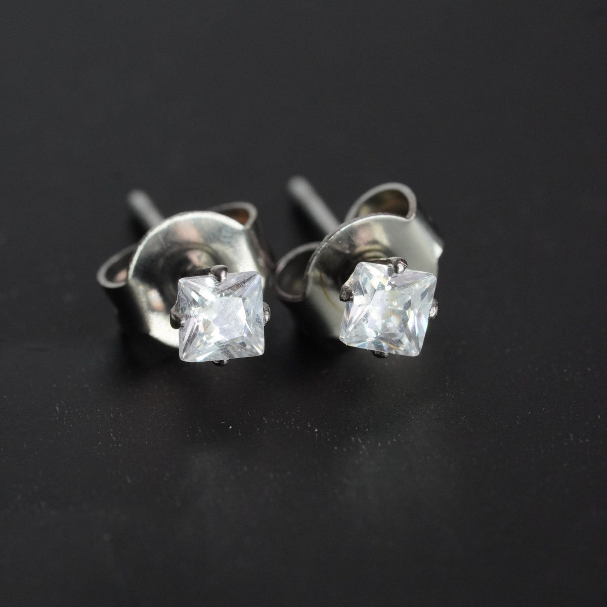 Dual Geo Stud Set (3mm Square & 5mm Triangle)