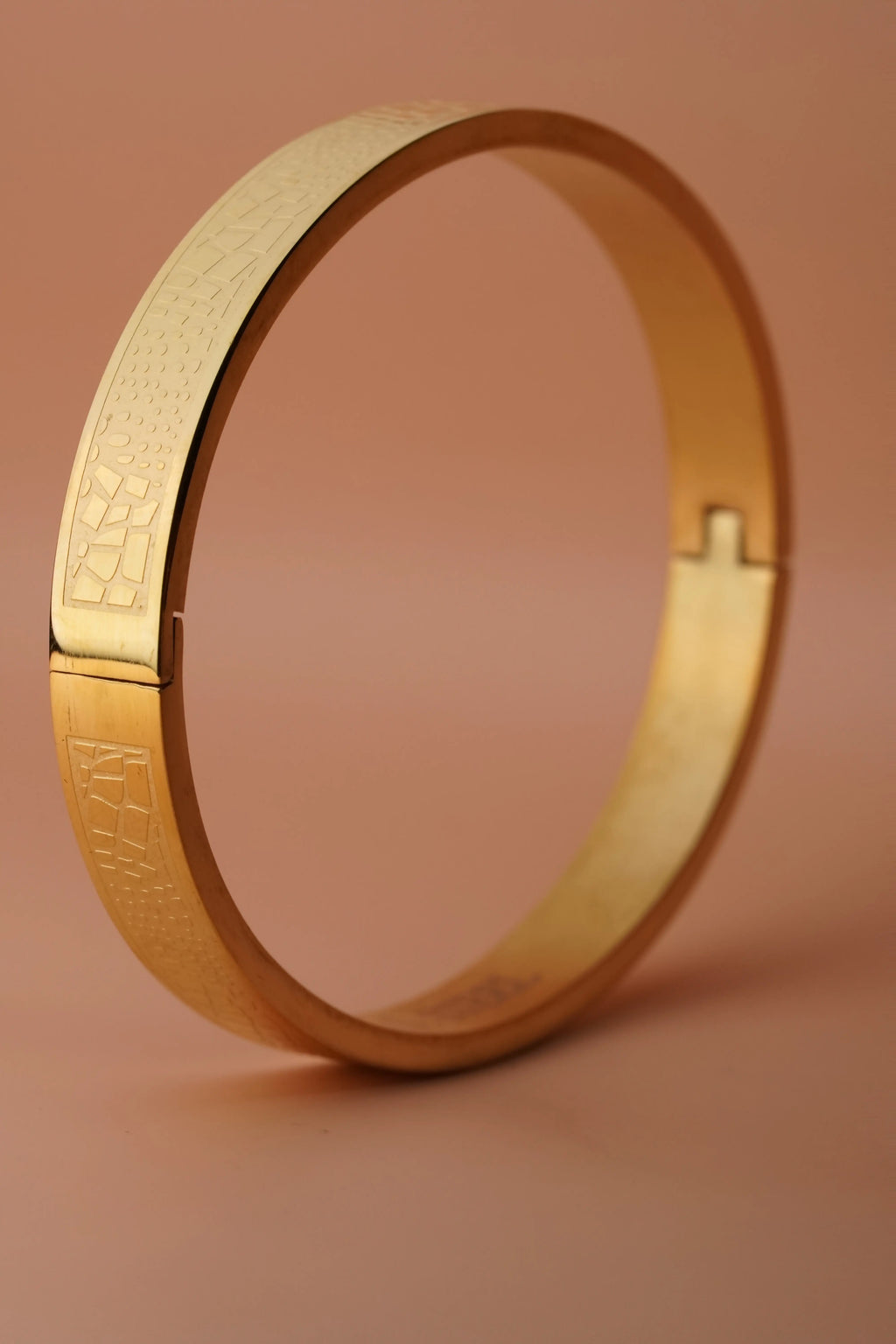 leather pattern kada | Stainless Steel bracelet for men's | Anti-Tarnish - worldjewel.in