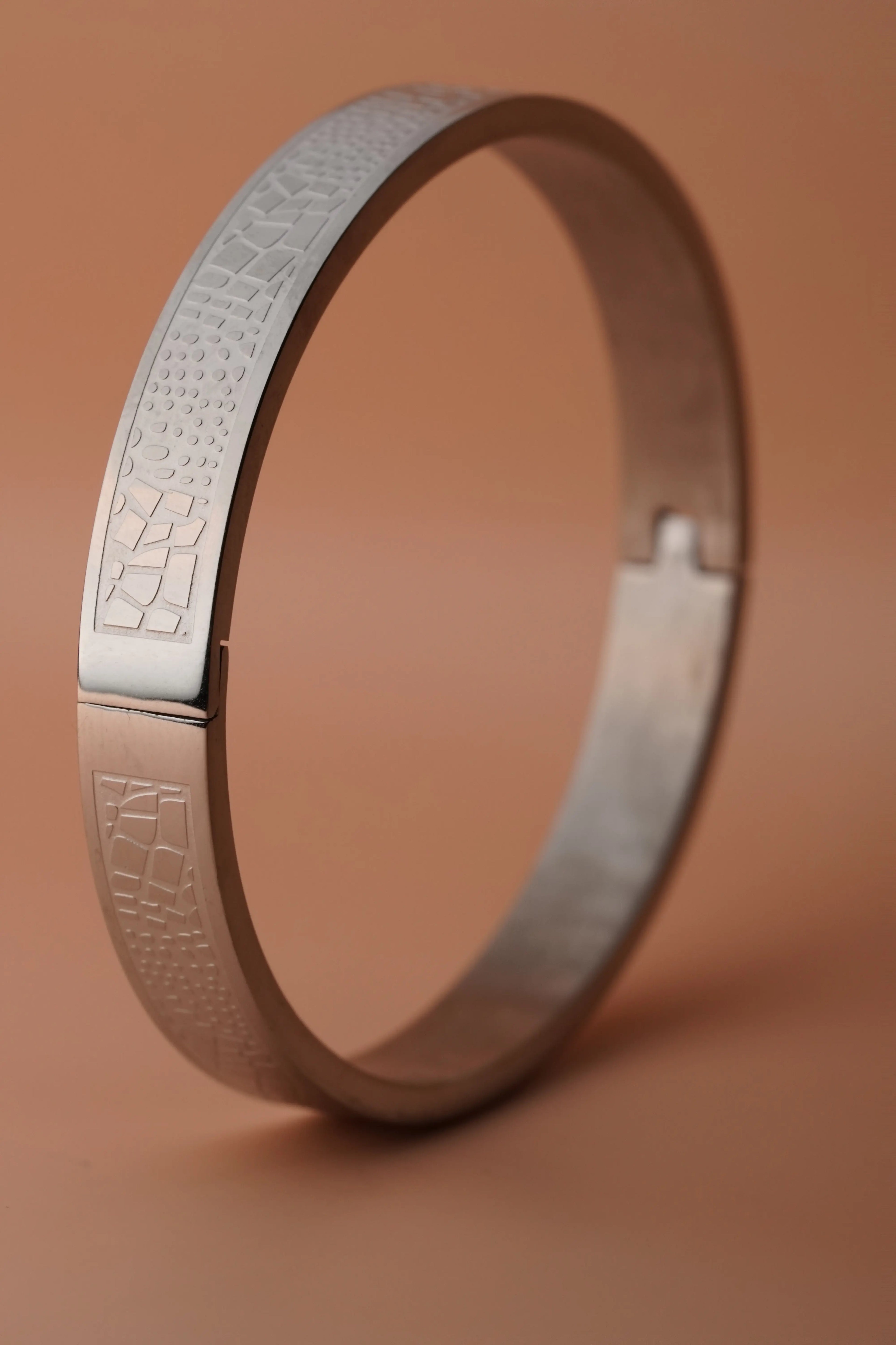 leather pattern kada | Stainless Steel bracelet for men's | Anti-Tarnish - worldjewel.in