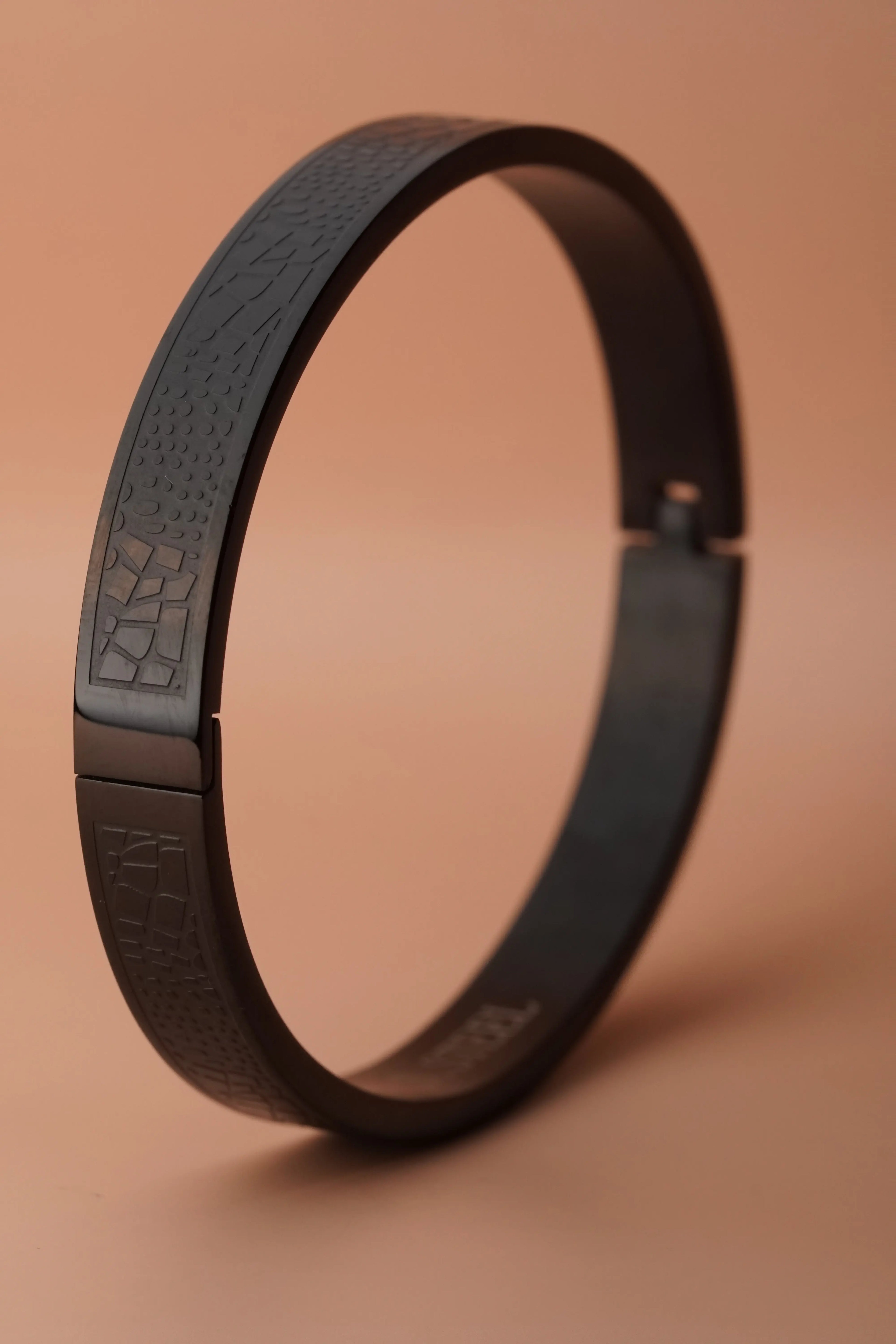 leather pattern kada | Stainless Steel bracelet for men's | Anti-Tarnish - worldjewel.in