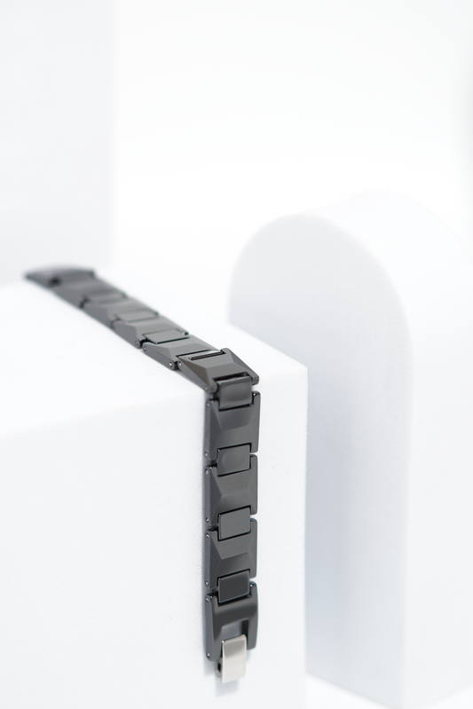 Mino - Ceramic bracelet for men. worldjewel.in men's bracelets