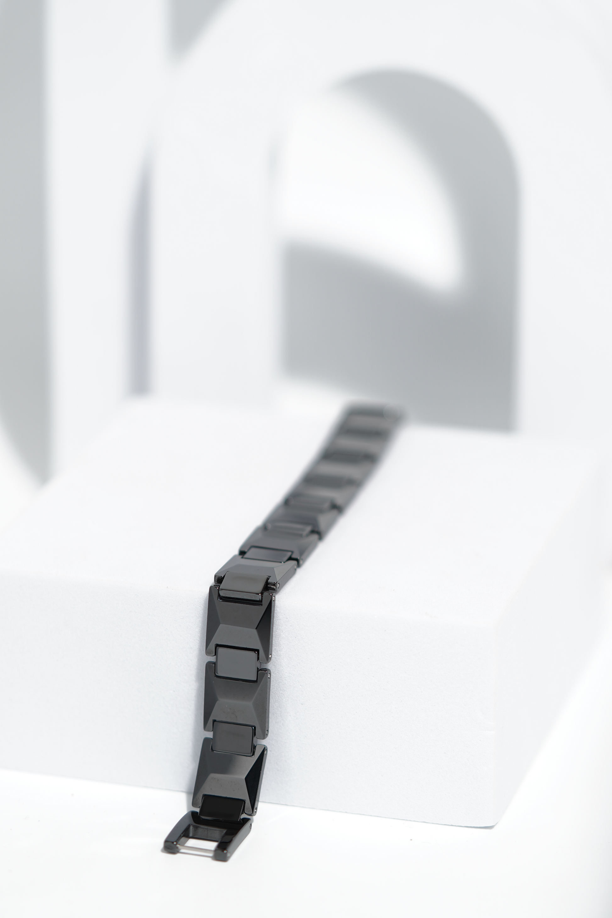 Mino - Ceramic bracelet for men. worldjewel.in men's bracelets