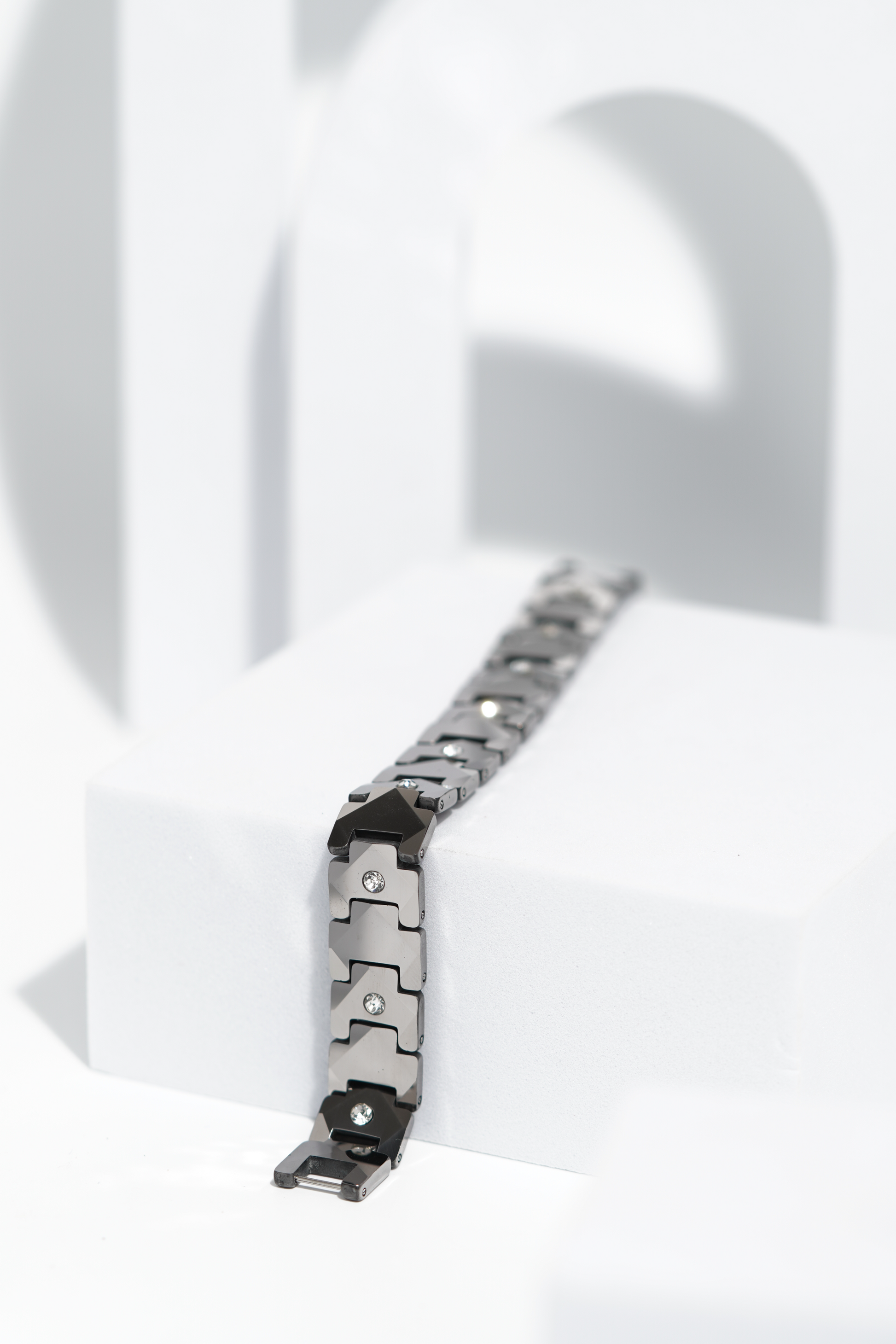 QuietForm - Ceramic bracelet for men. worldjewel.in men's bracelets
