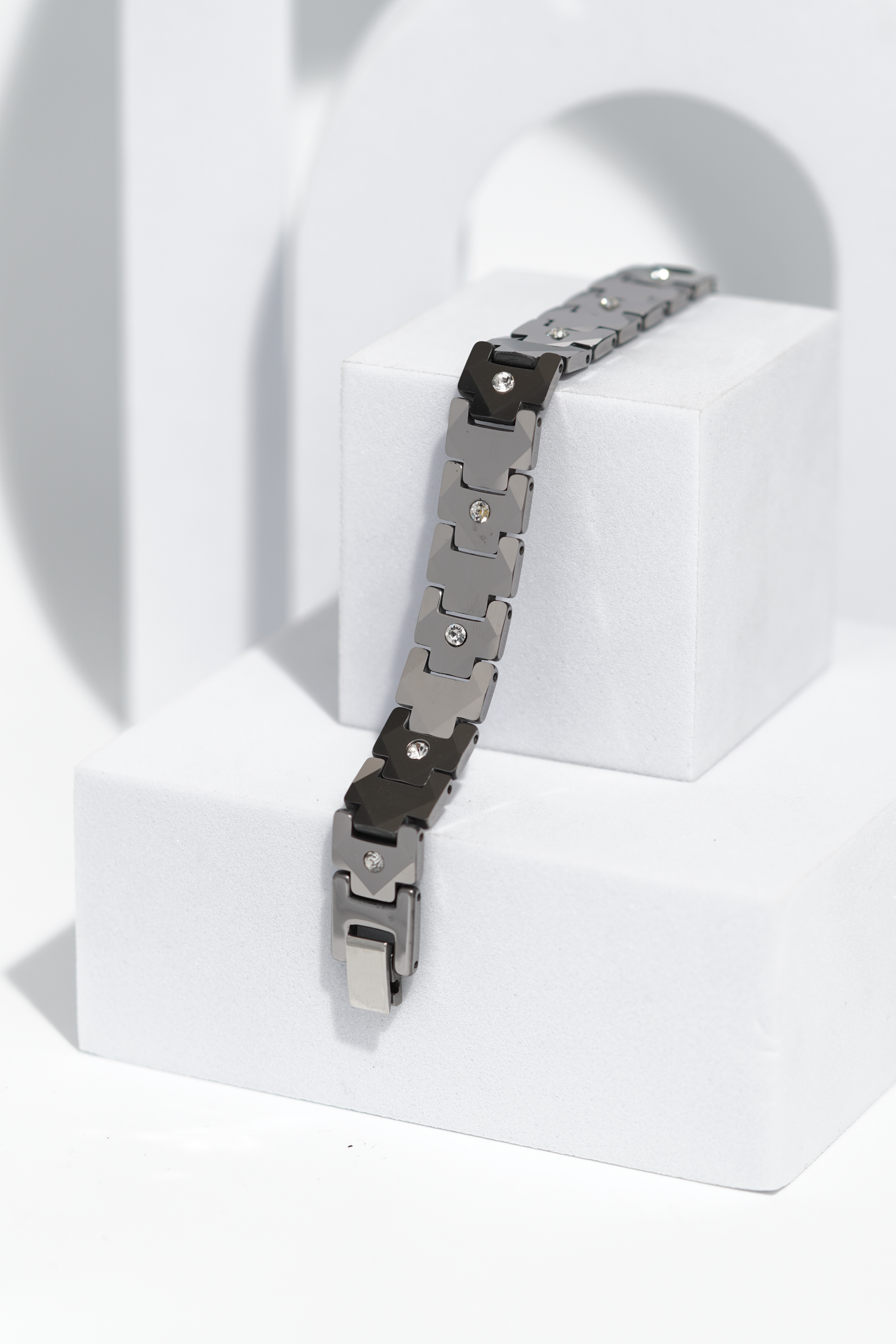 QuietForm - Ceramic bracelet for men. worldjewel.in men's bracelets