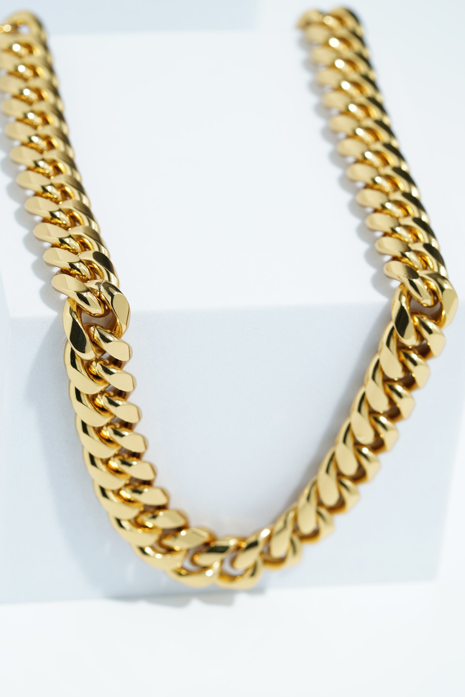 bold Choker Stainless Steel.