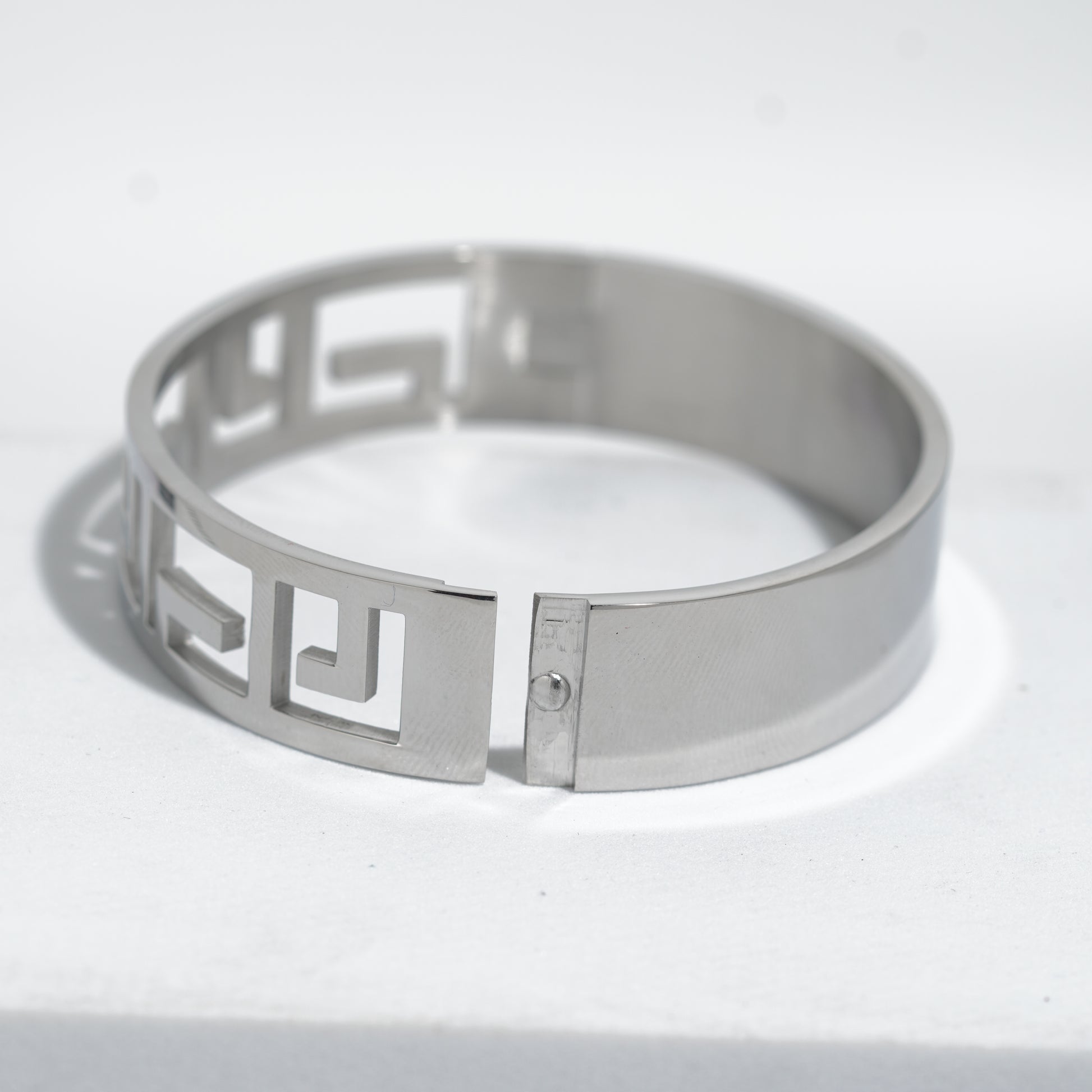 Bracelets For Women.