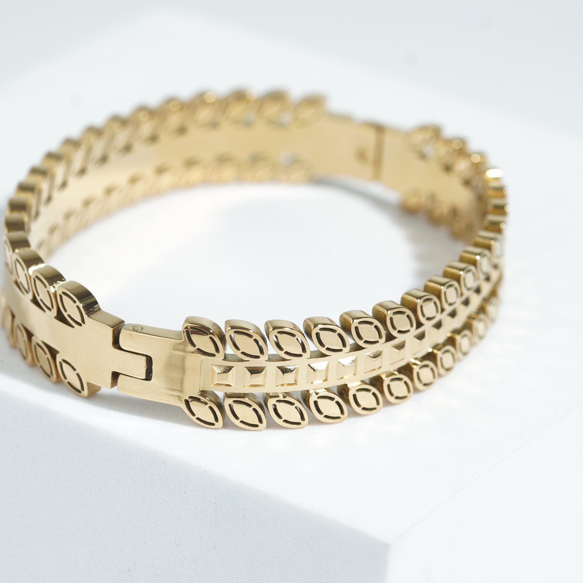 Bracelets For Women.
