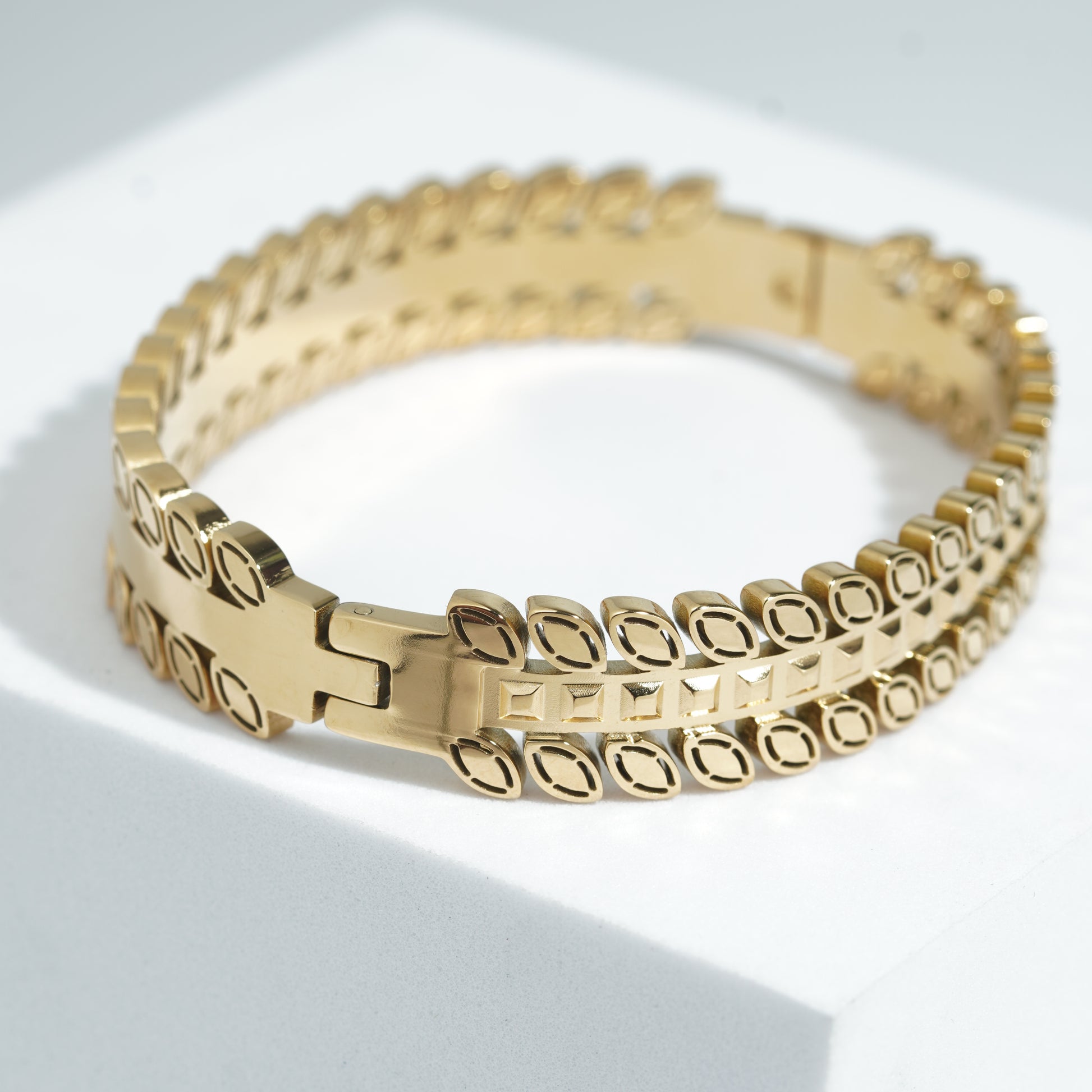 Bracelets For Women.