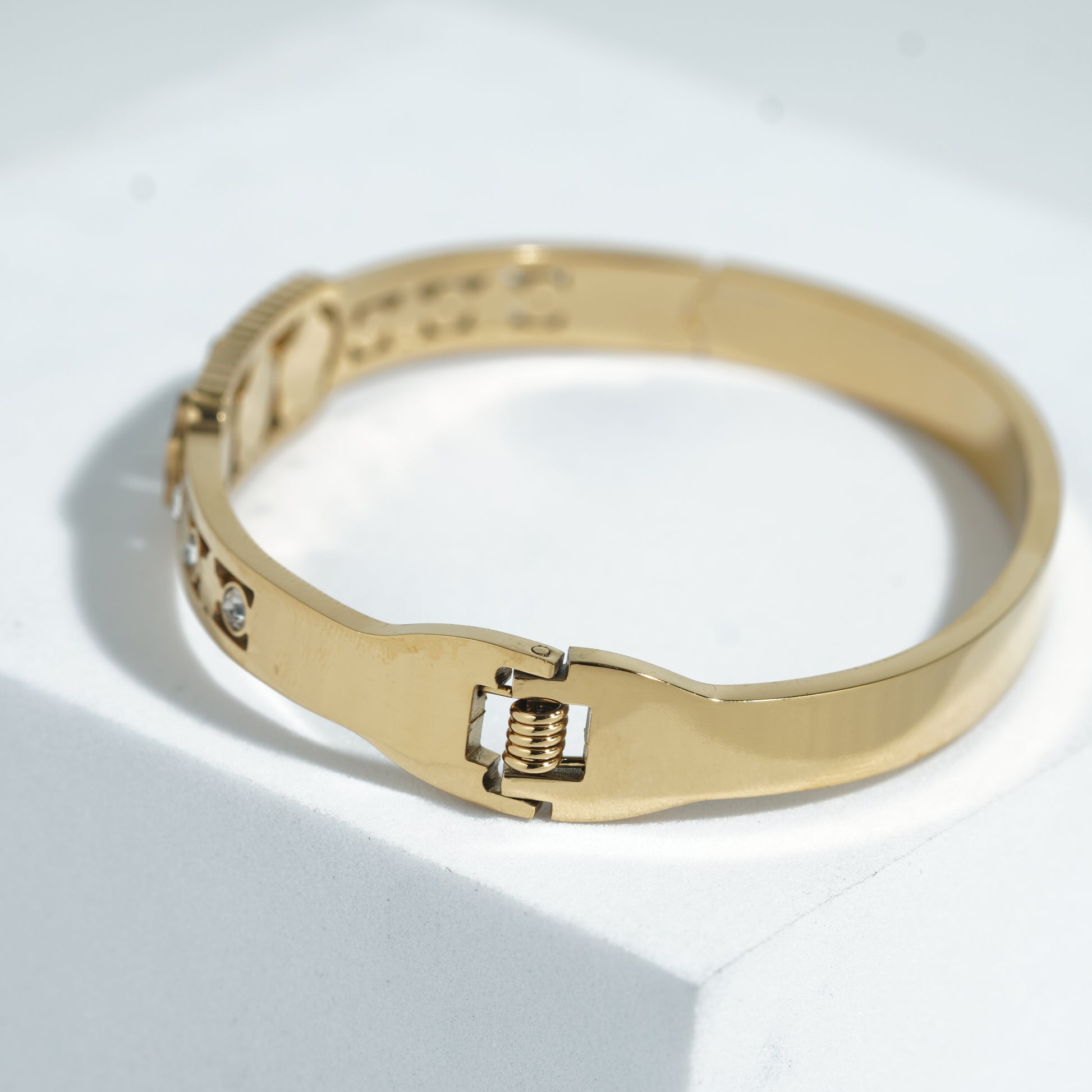 Bracelets For Women.