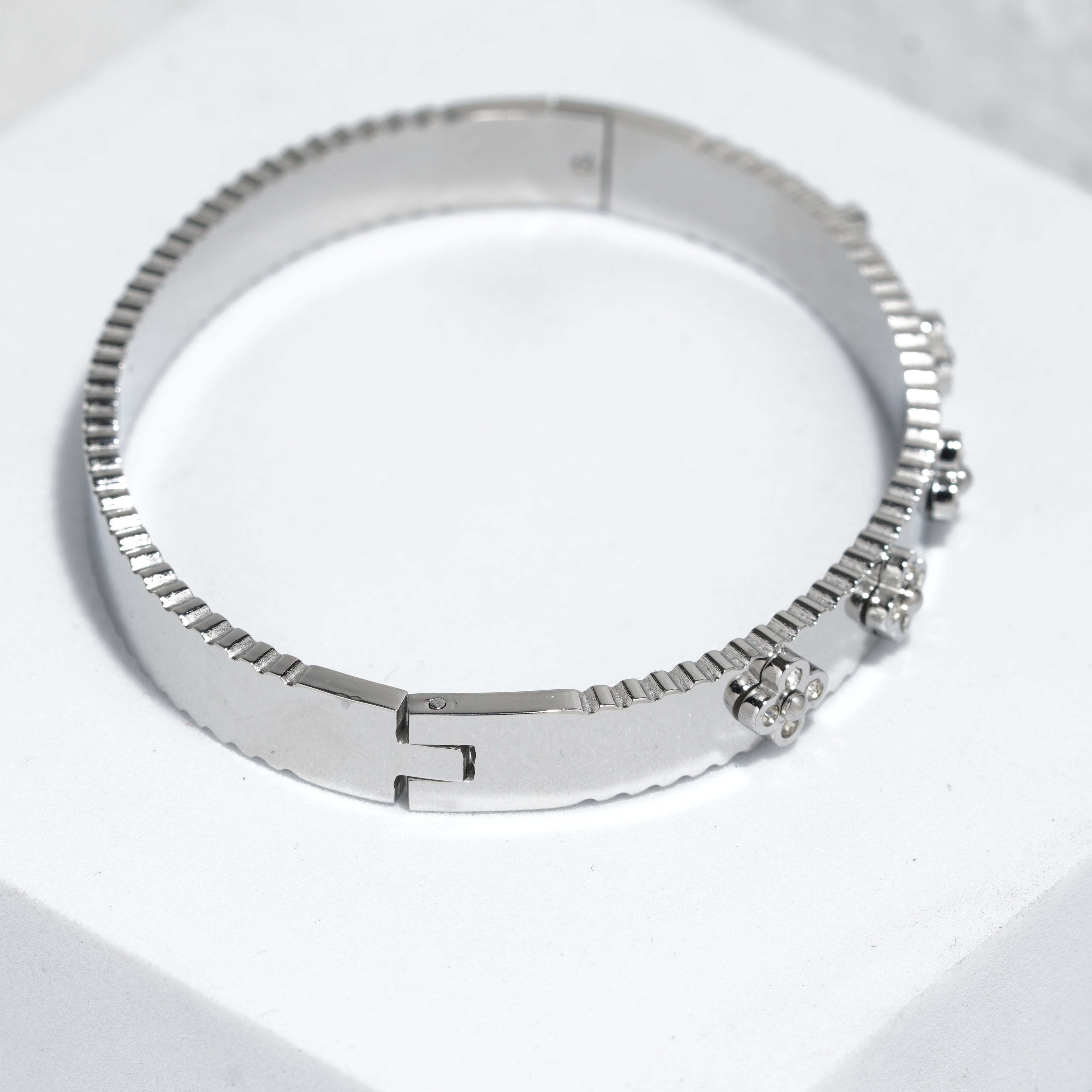 Bracelets For Women.