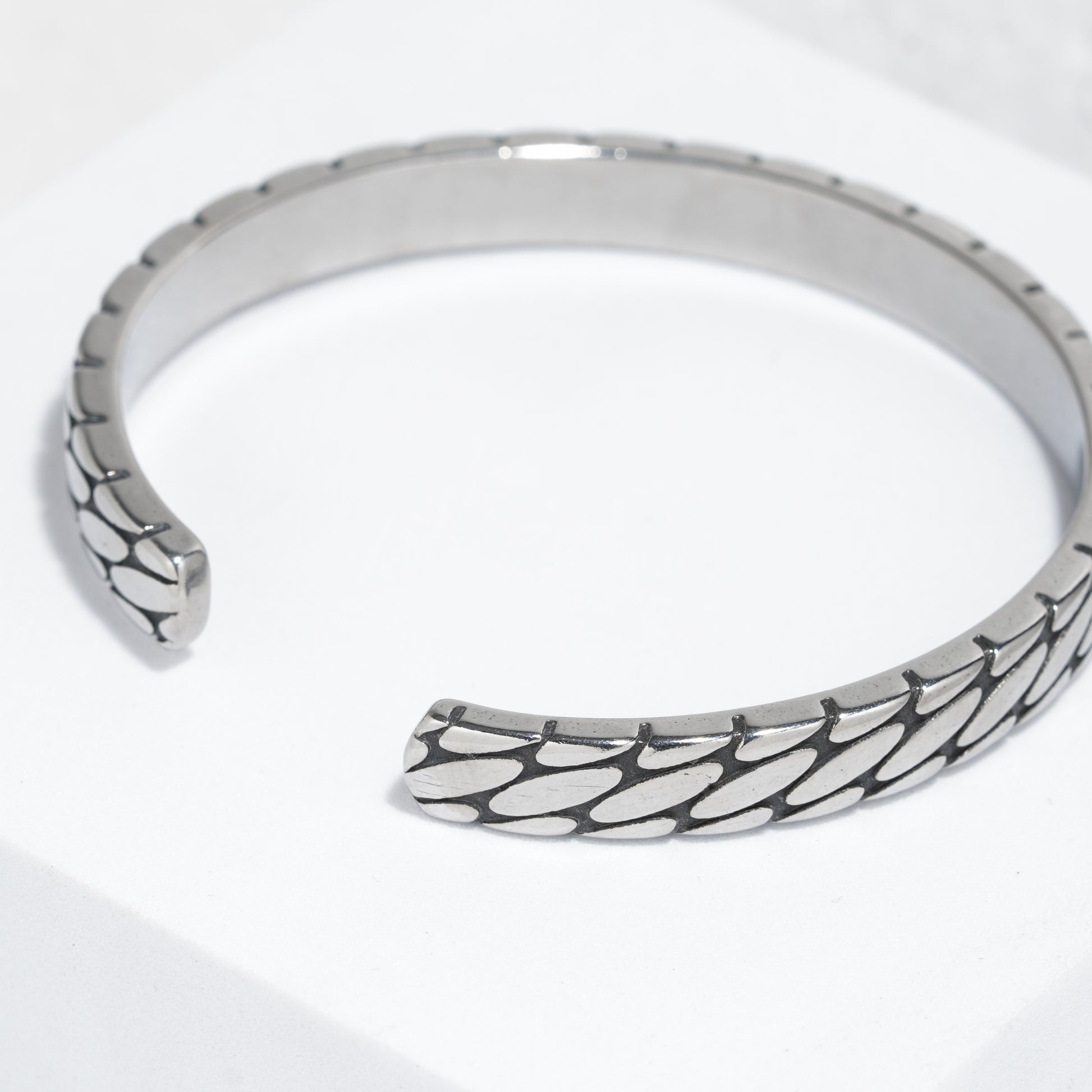 Bracelets For Women.