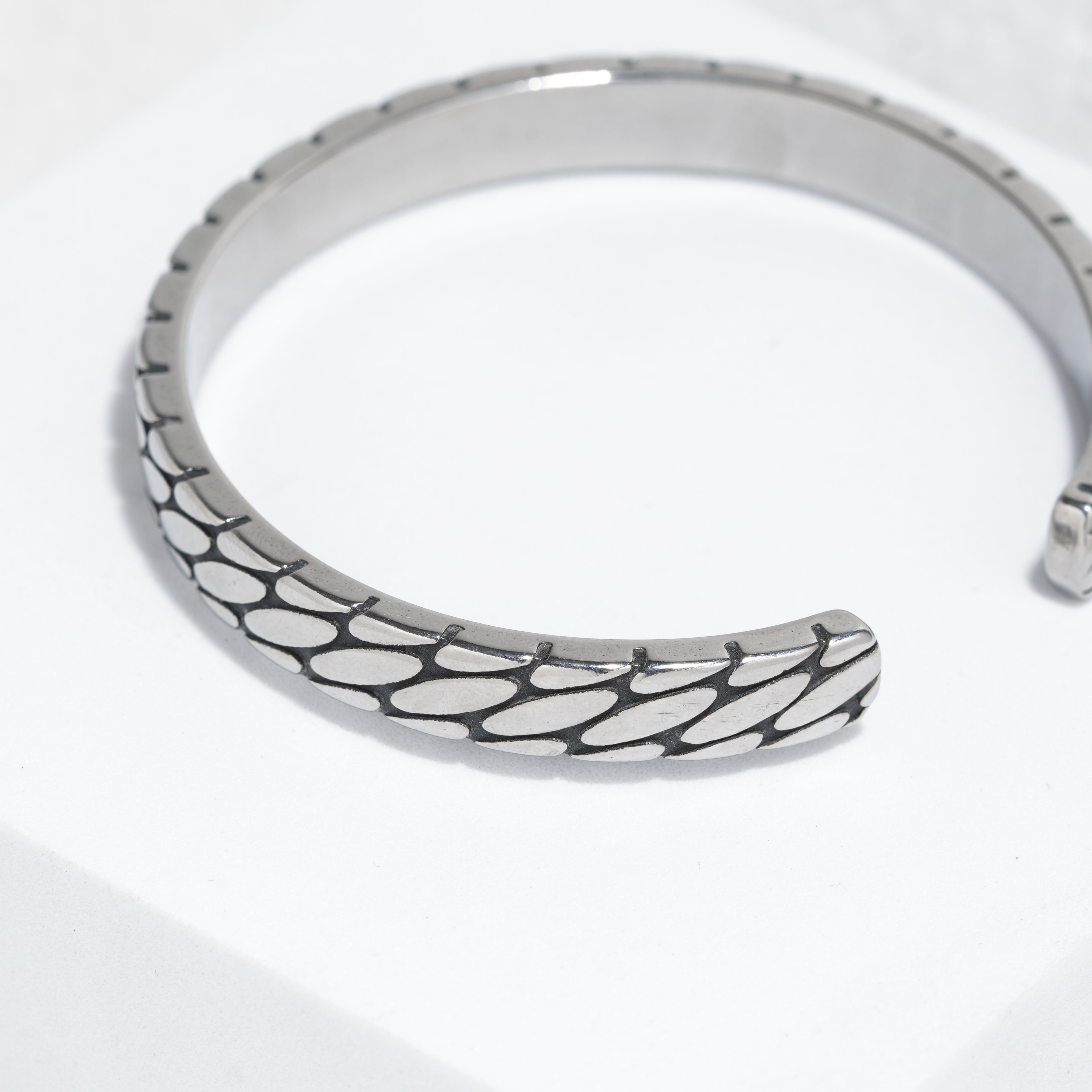 Bracelets For Women.