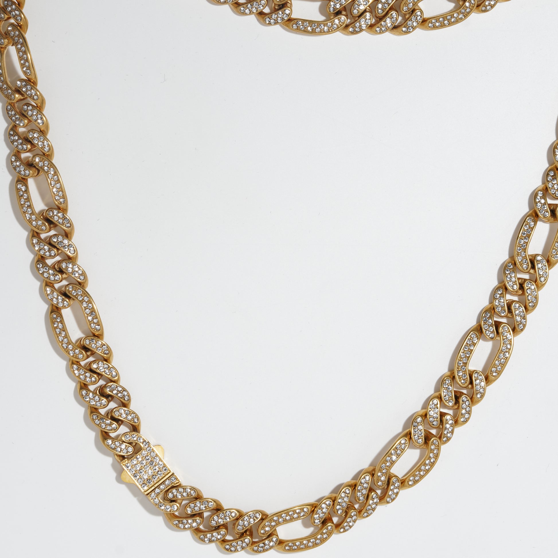 Sleek Stainless steel Cuban link chain for men's with zirconia diamond started.