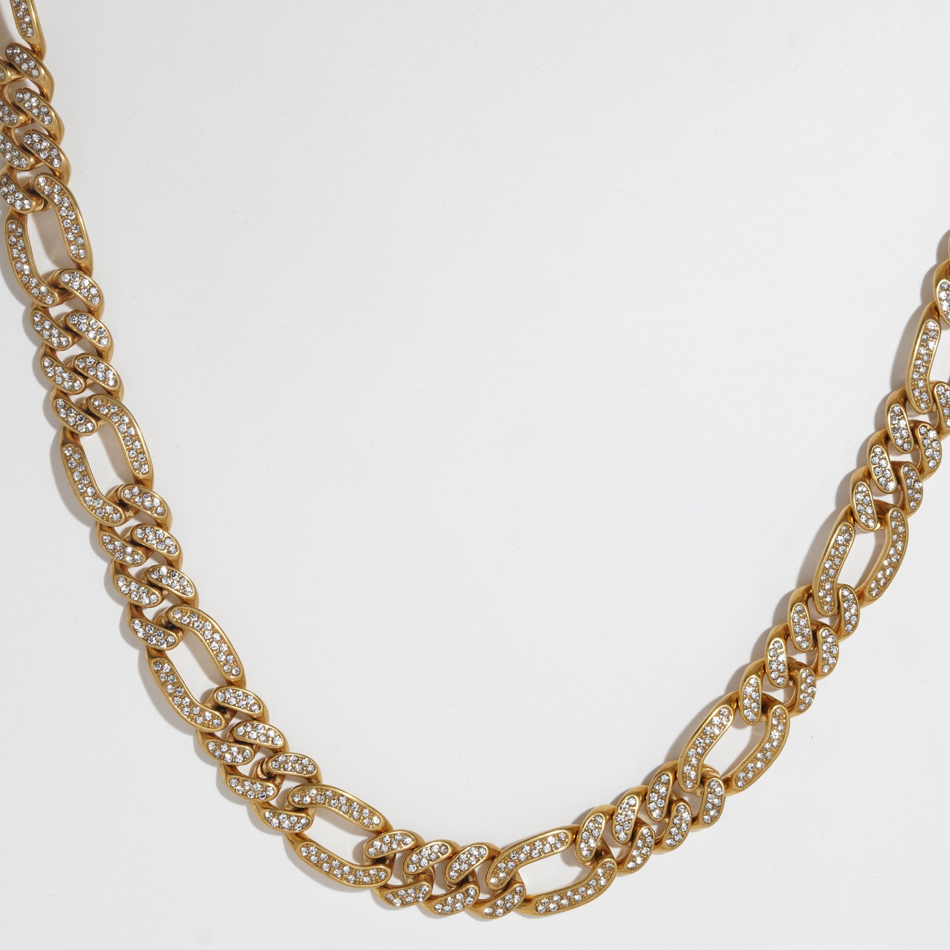 Sleek Stainless steel Cuban link chain for men's with zirconia diamond started.