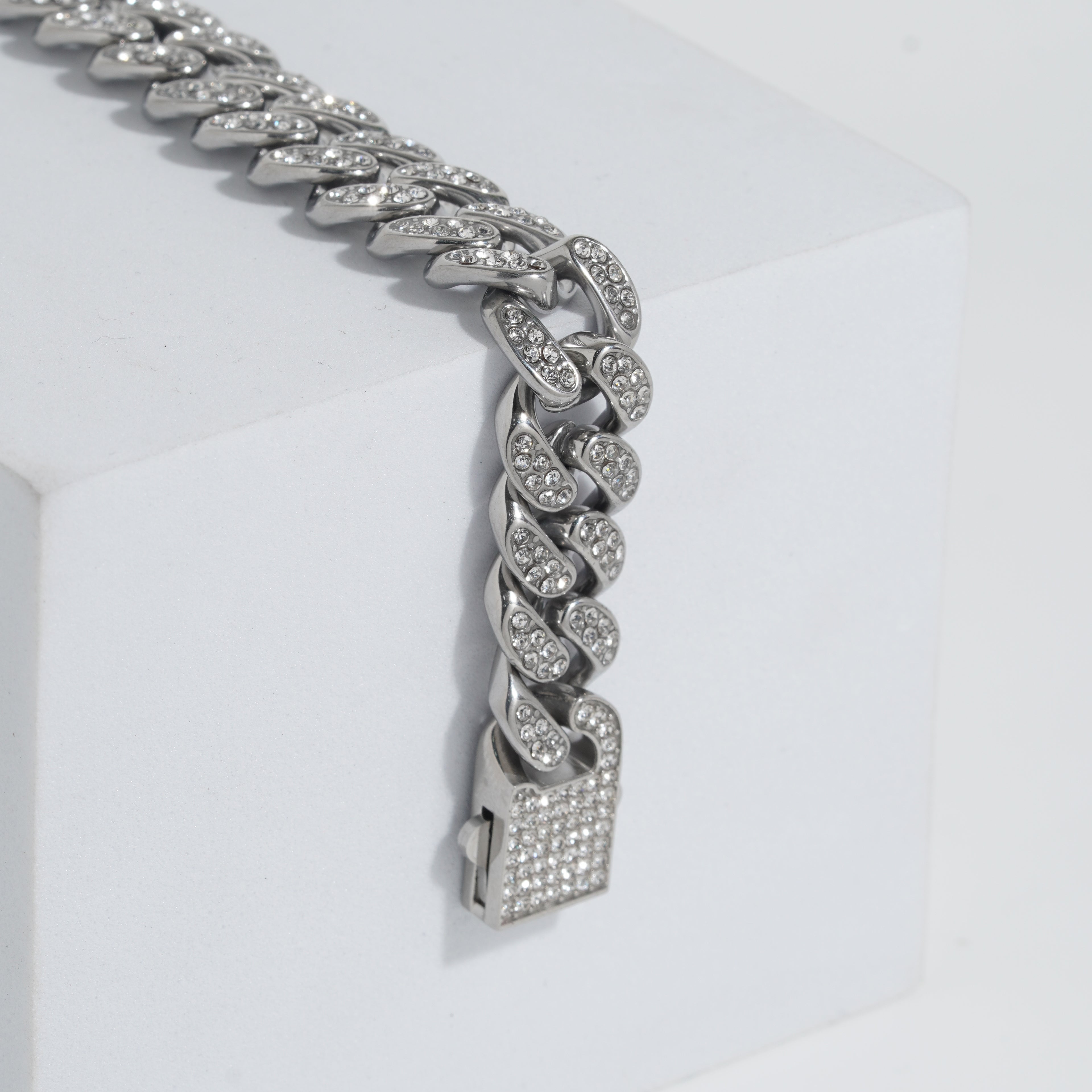 Silver Cuban chain Iced-out stainless steel bracelet for men.(zirconia diamond)