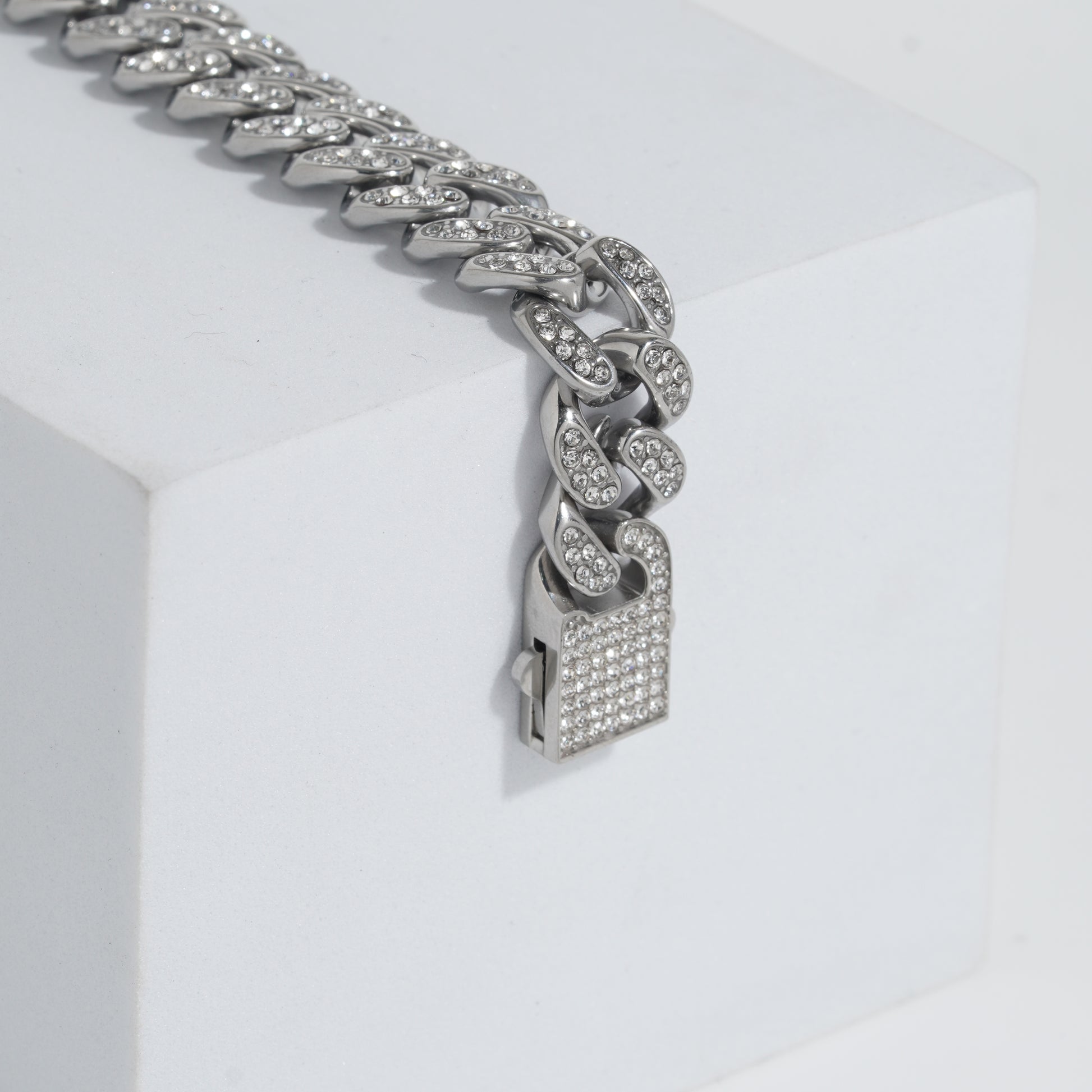 Silver Cuban chain Iced-out stainless steel bracelet for men.(zirconia diamond)