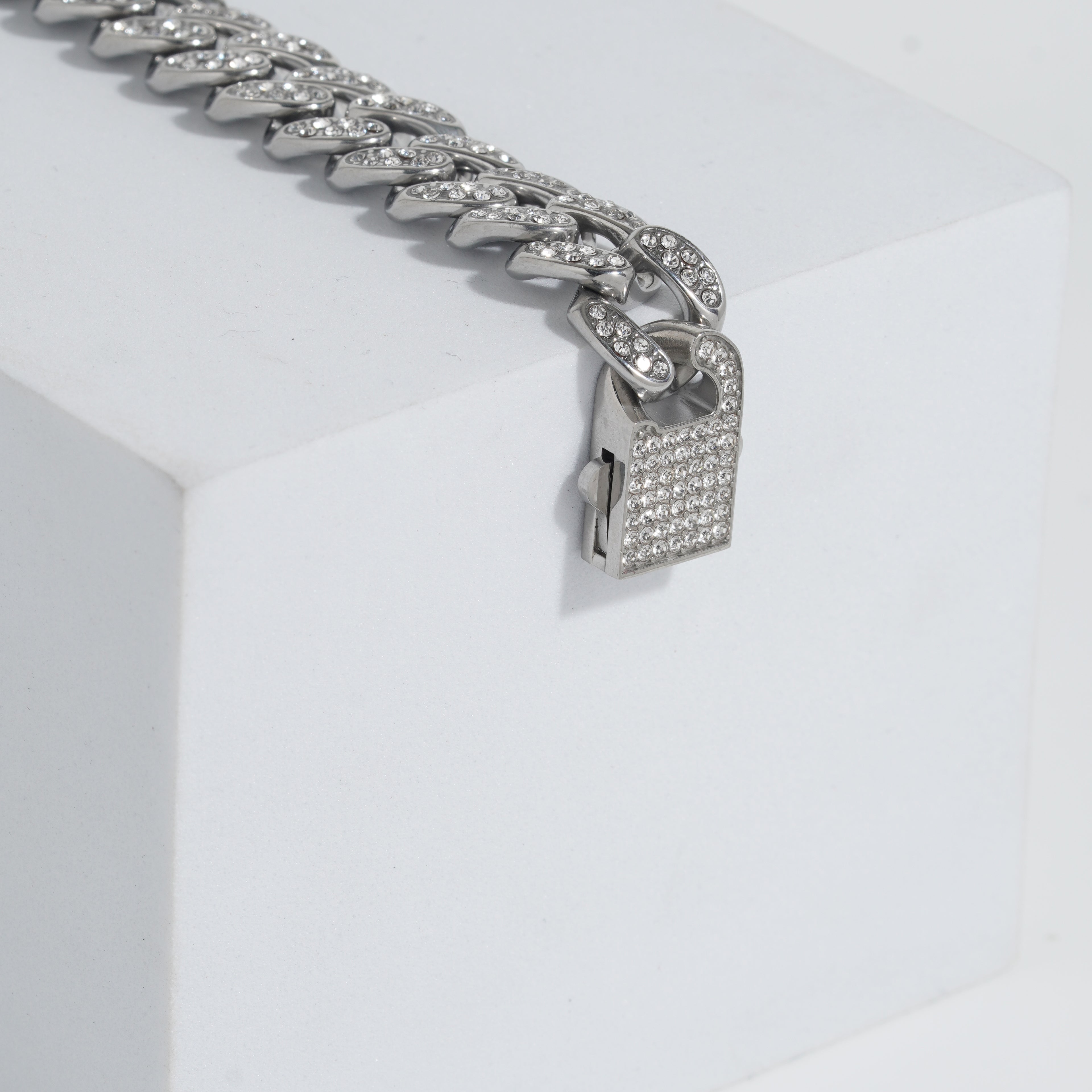 Silver Cuban chain Iced-out stainless steel bracelet for men.(zirconia diamond)
