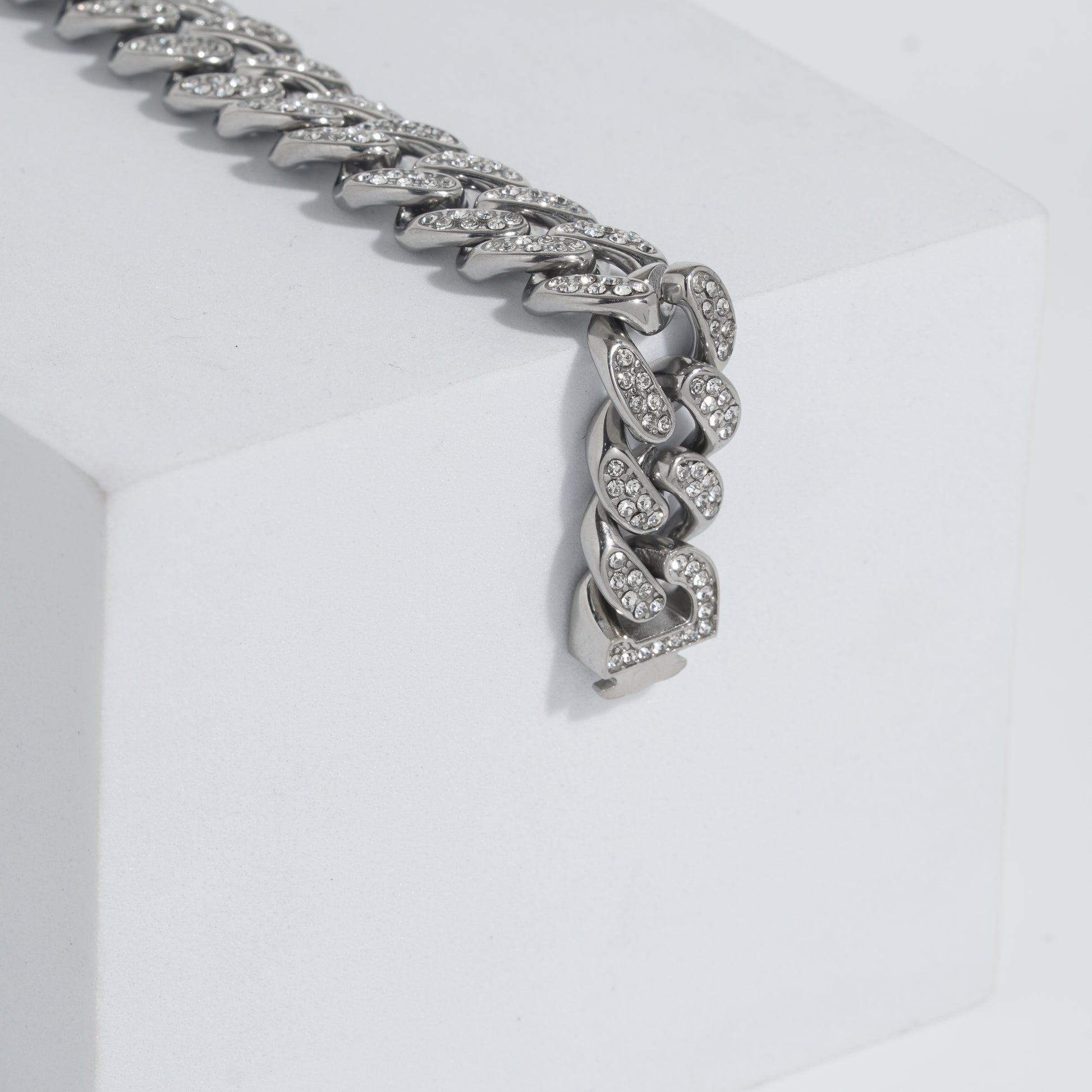 Silver Cuban chain Iced-out stainless steel bracelet for men.(zirconia diamond)