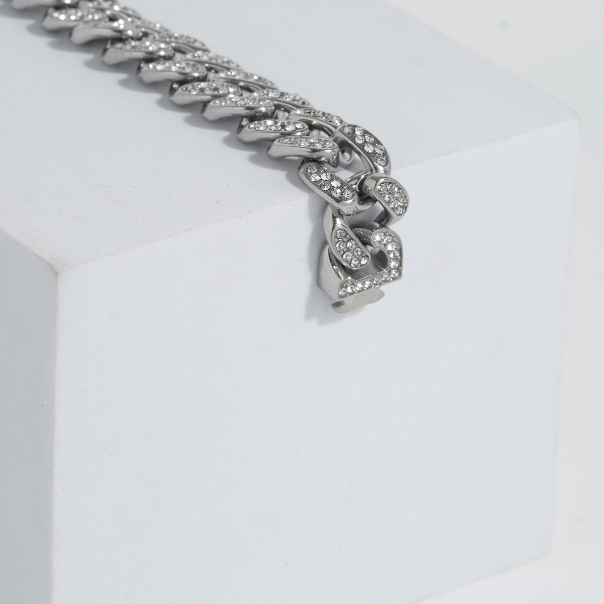 Silver Cuban chain Iced-out stainless steel bracelet for men.(zirconia diamond)